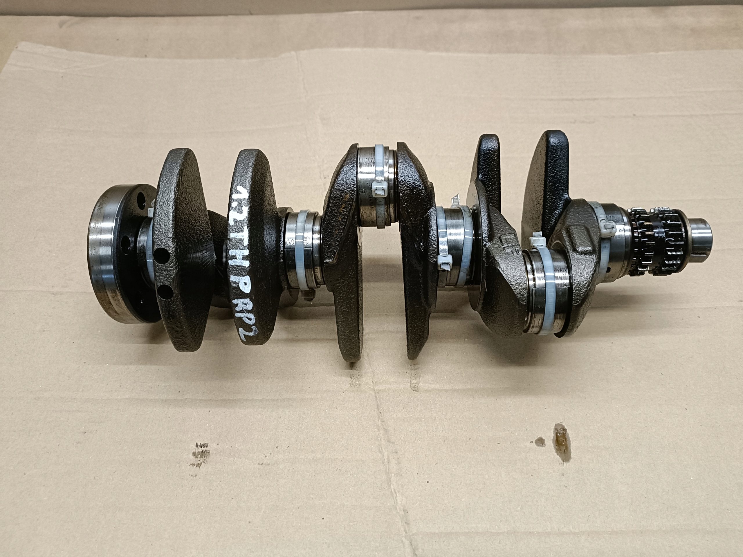 RENAULT 0.9 TCE WAŁ KORBOWY NOMINAŁ Z PANEWKAMI