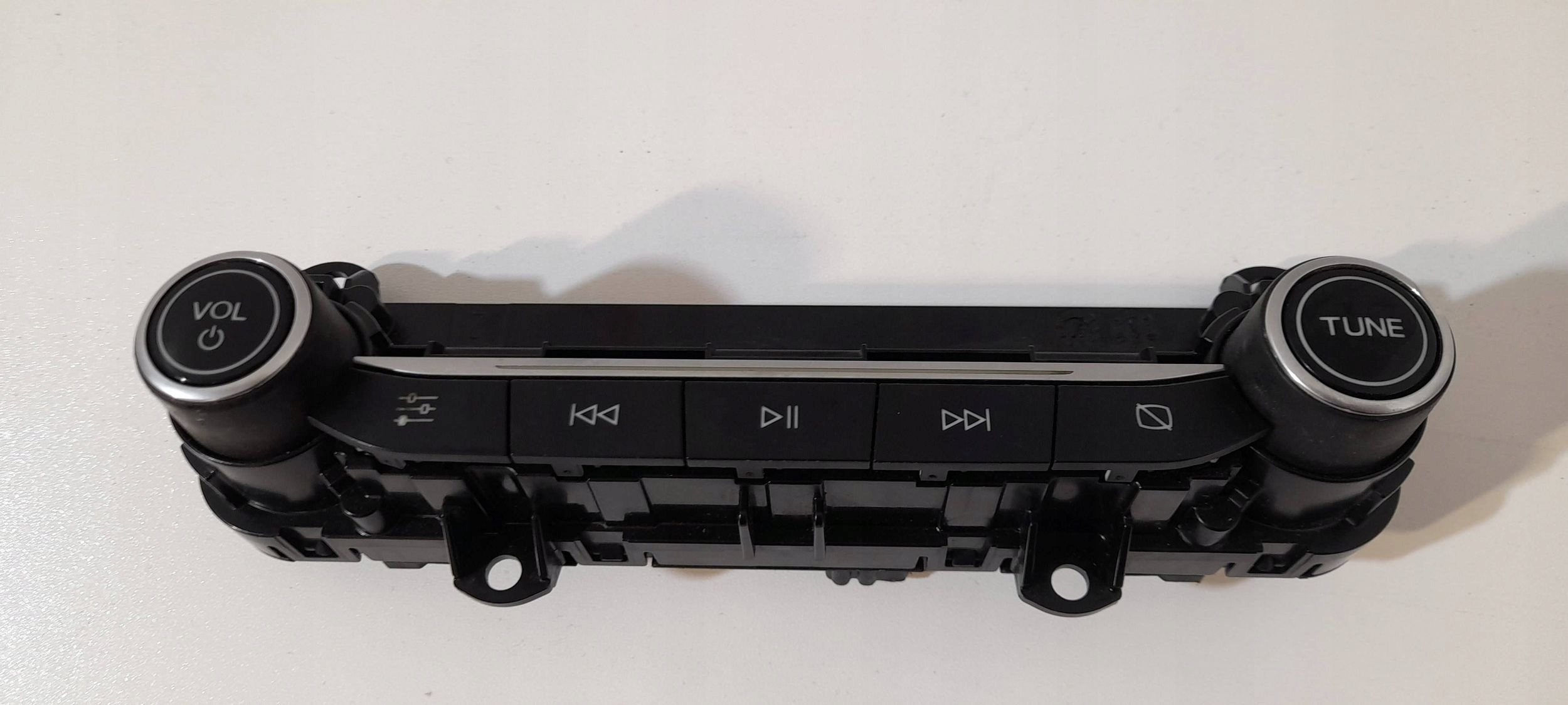 Ford Fiesta MK8 control panel CD/DVD/GPS H1BT18K811HE (J9)