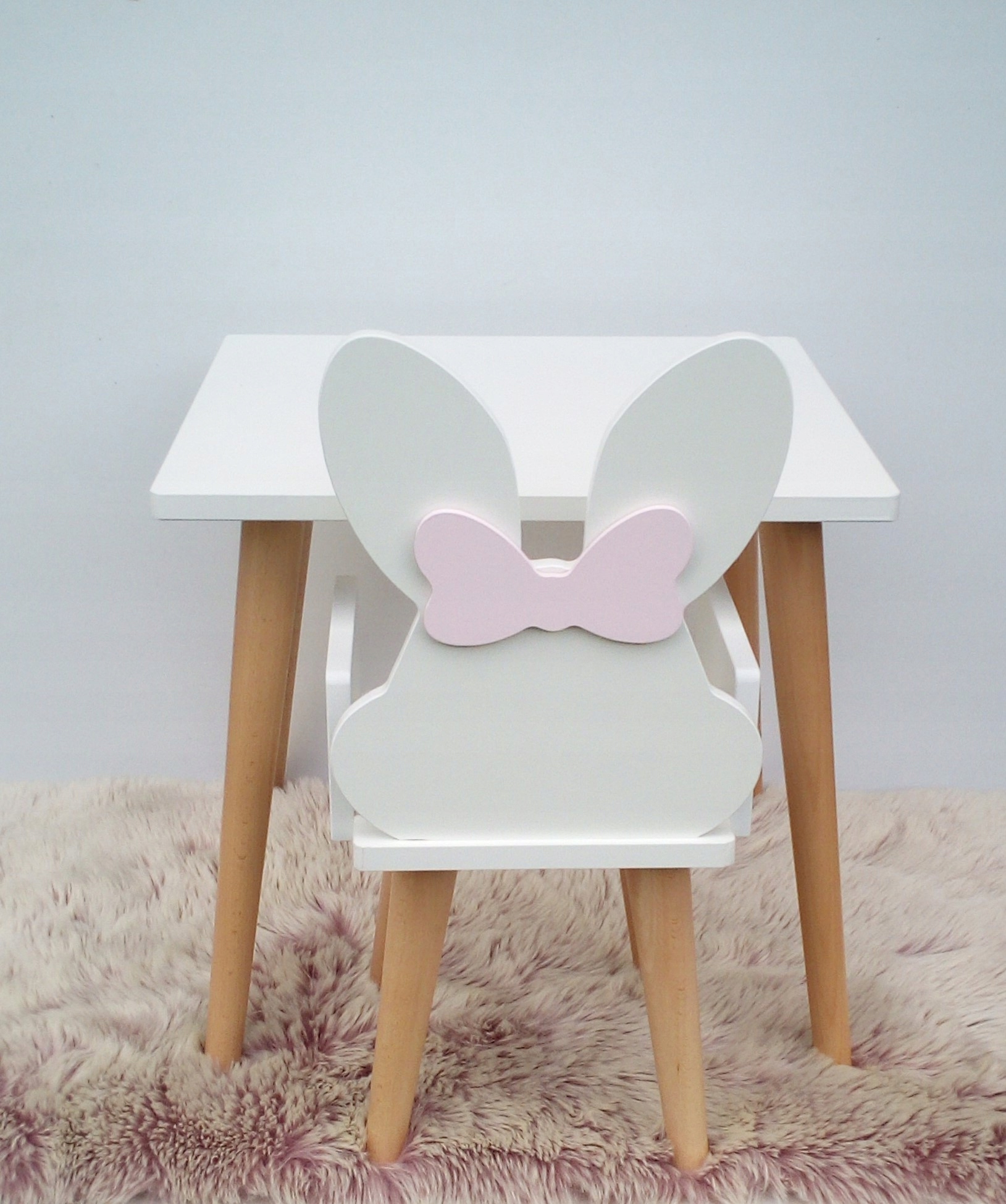 Stolik z krzesełkiem dla dzieci, podłokietniki Długość stołu 50 cm