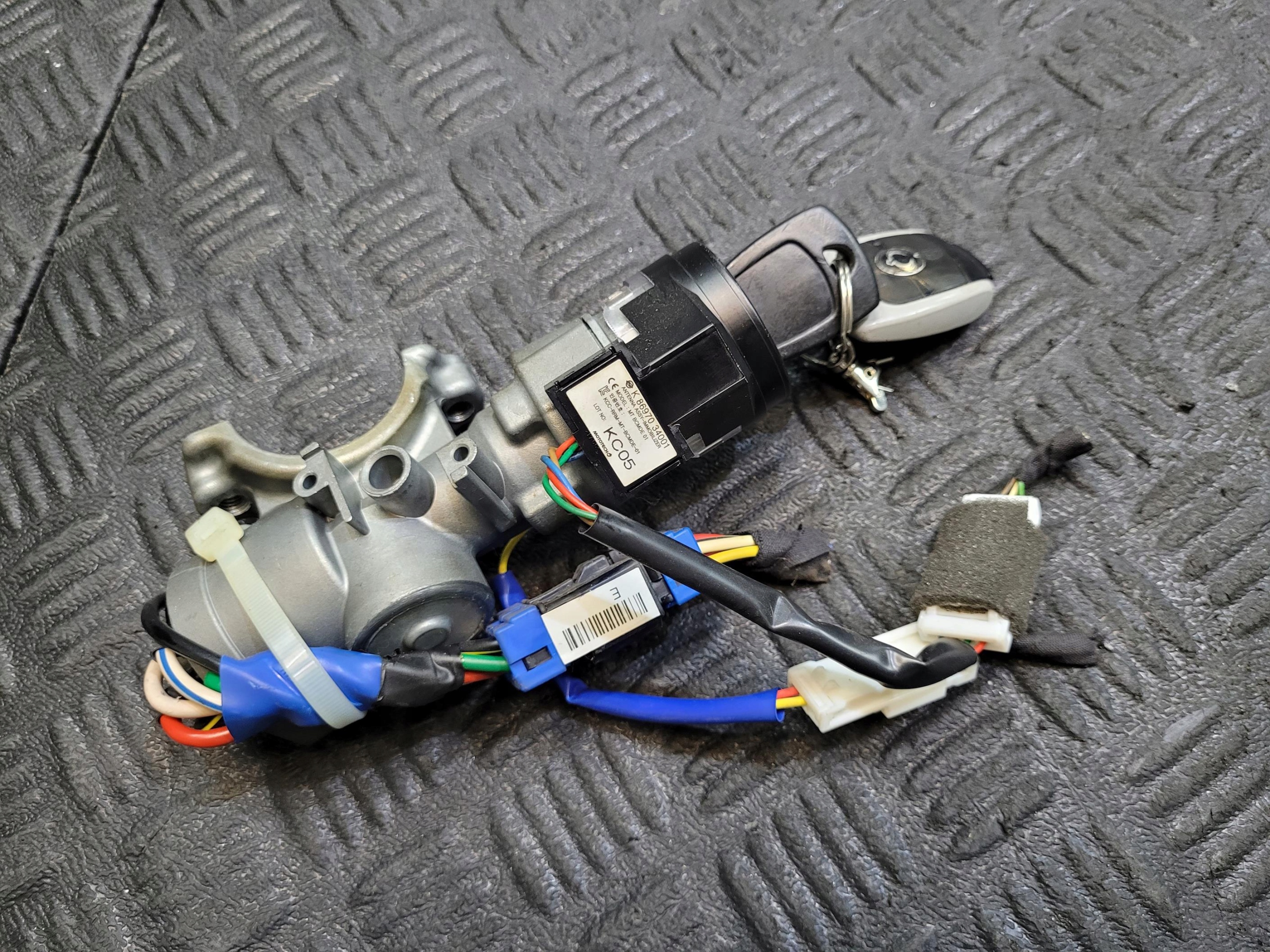 ignition key PILOT SSANGYONG KORANDO 3 III