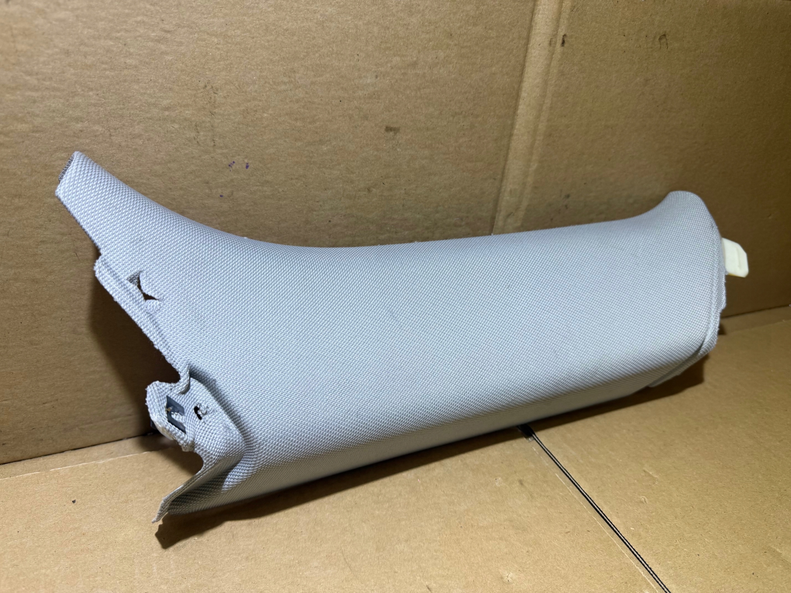 AUDI A6 C8 AVANT side right cover right SLUPKA 4K9867288