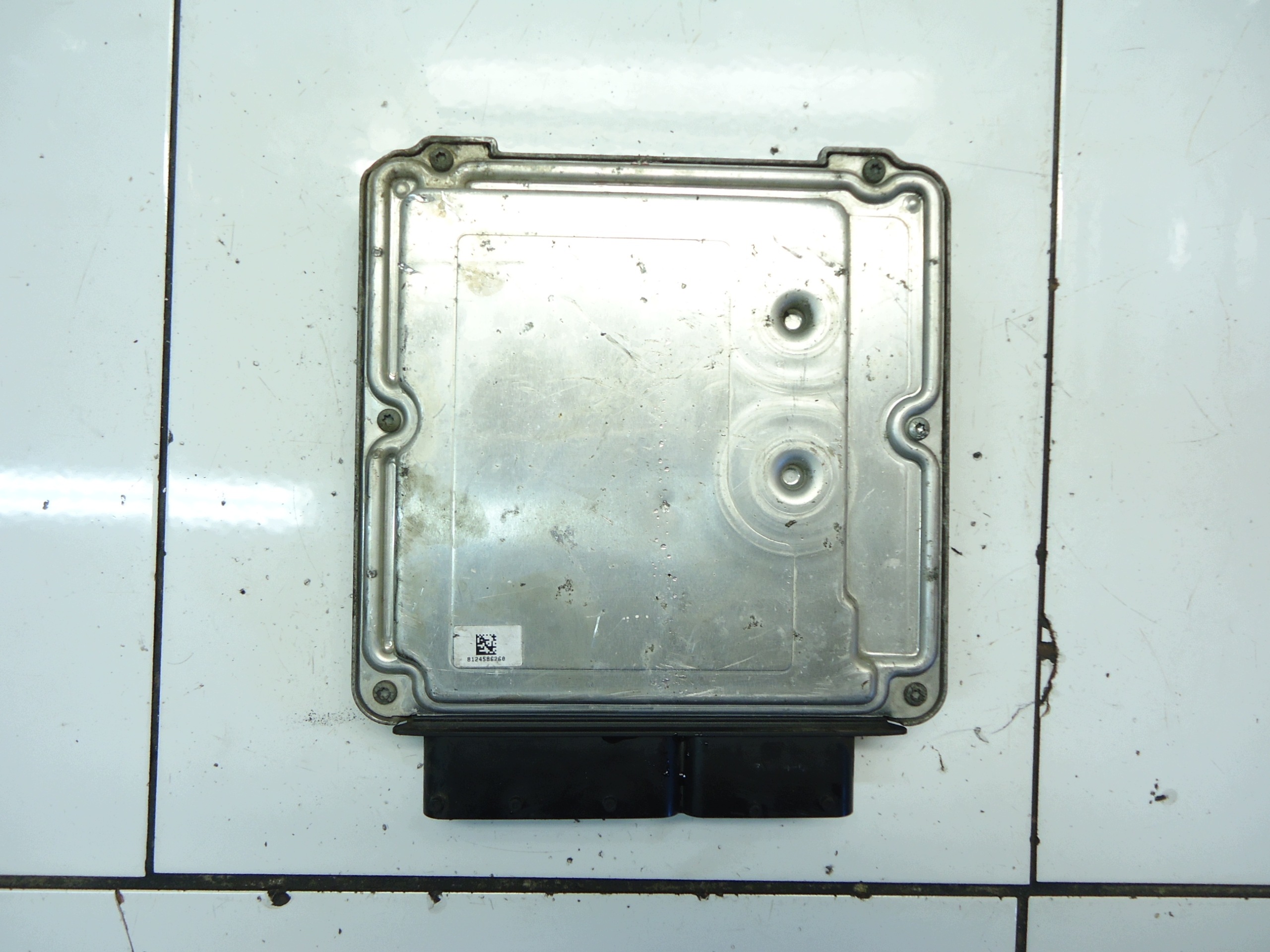 VW CRAFTER 2.0TDI CKT computer 03L906012Q 0281017789