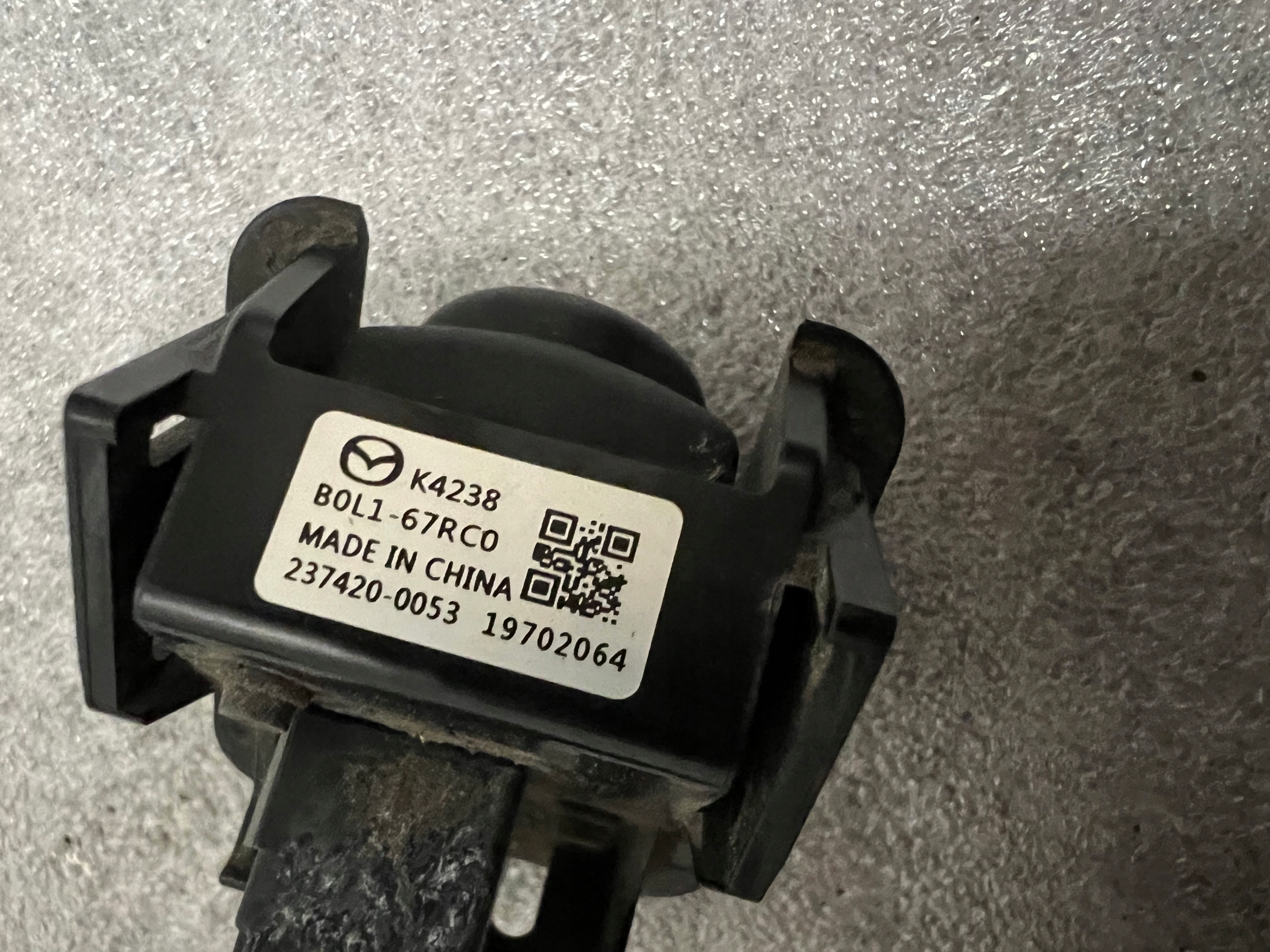 mazda 3 BP датчик парковки зад год 2019 Цвет 46G