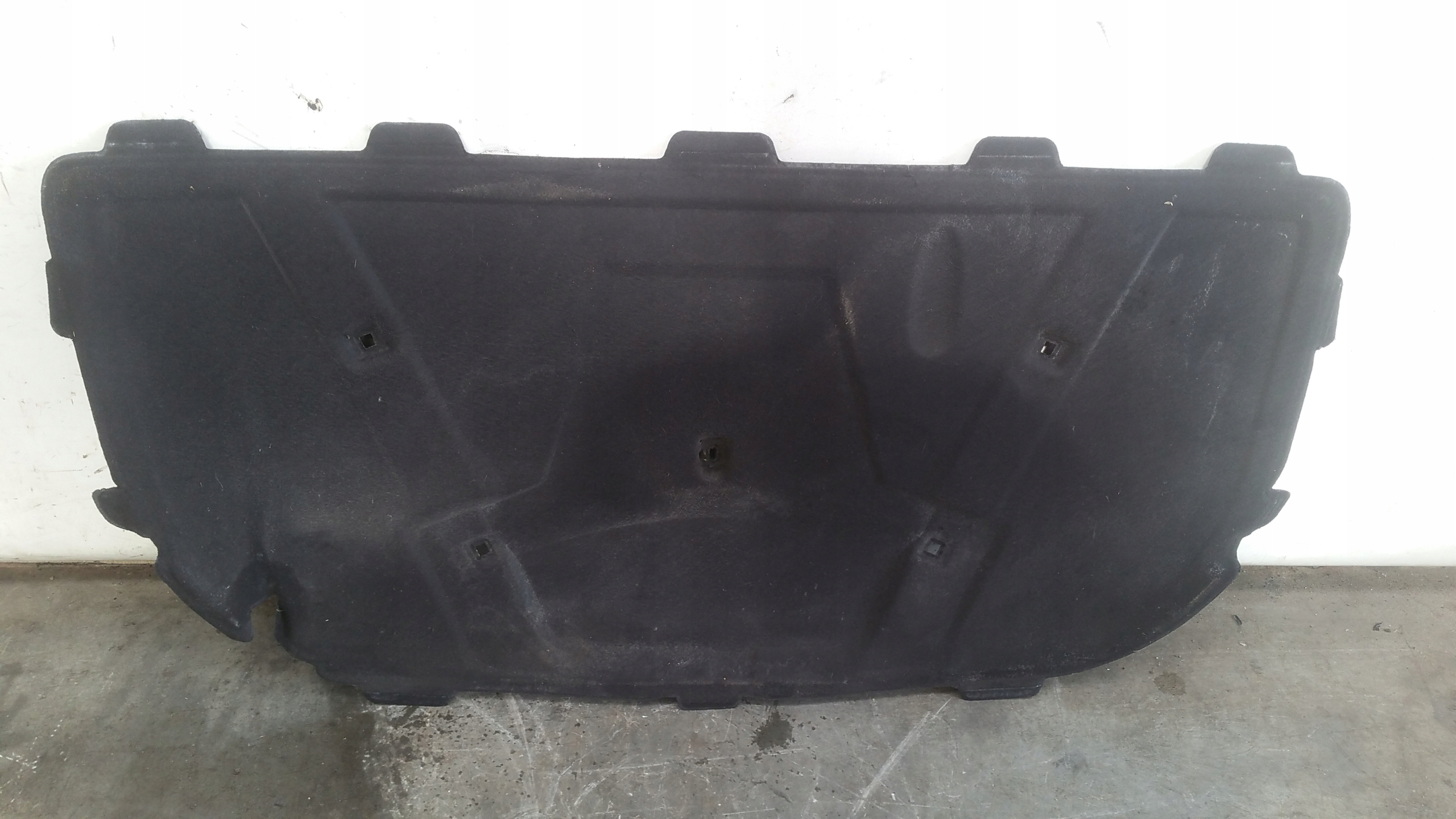 Insonorisation du capot Audi A4 B8