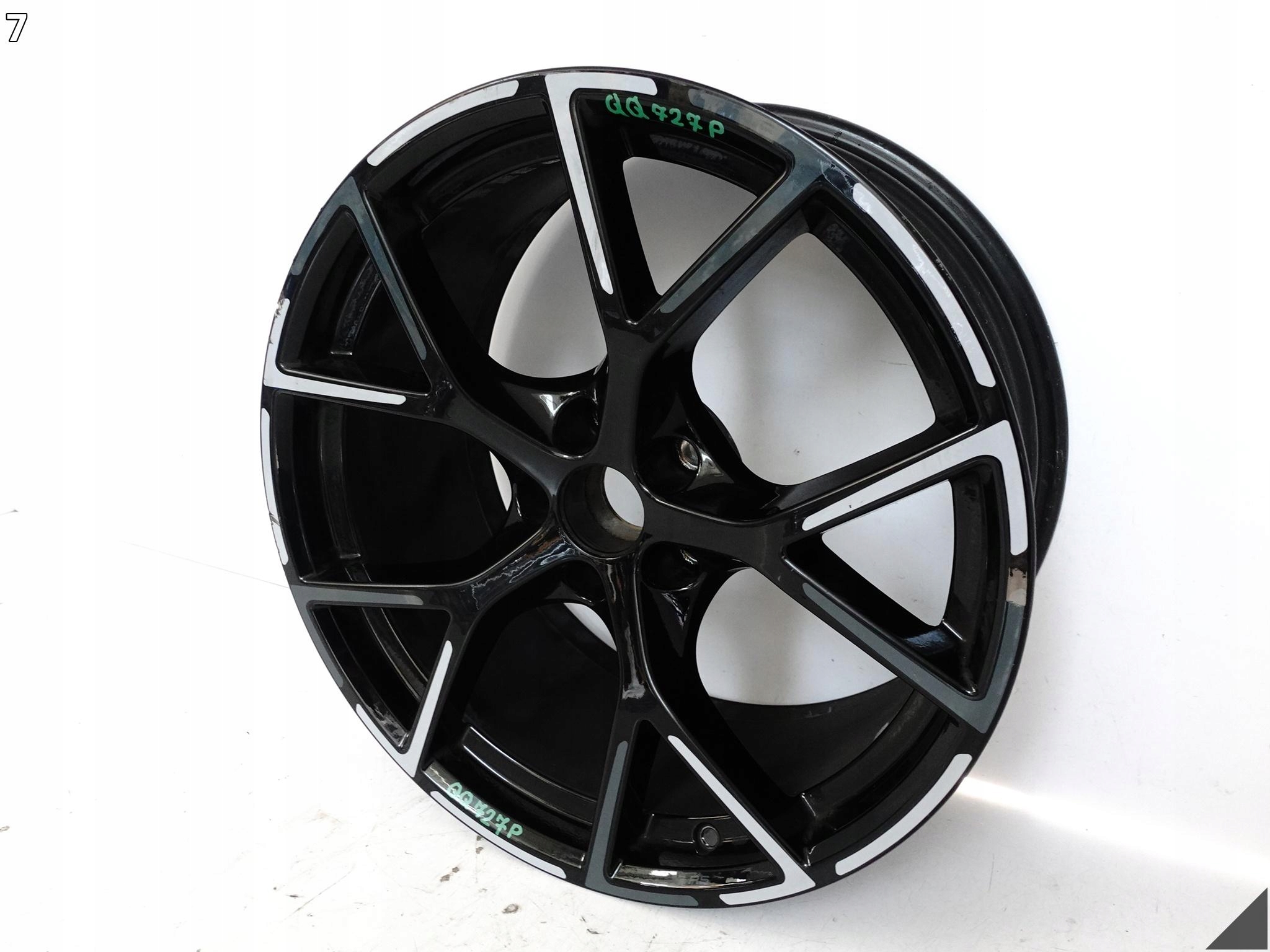AUDI RS3 RS 3 8Y0 21- disk hliníkový disk 9Jx19 ET25 5x112 AX1 předek