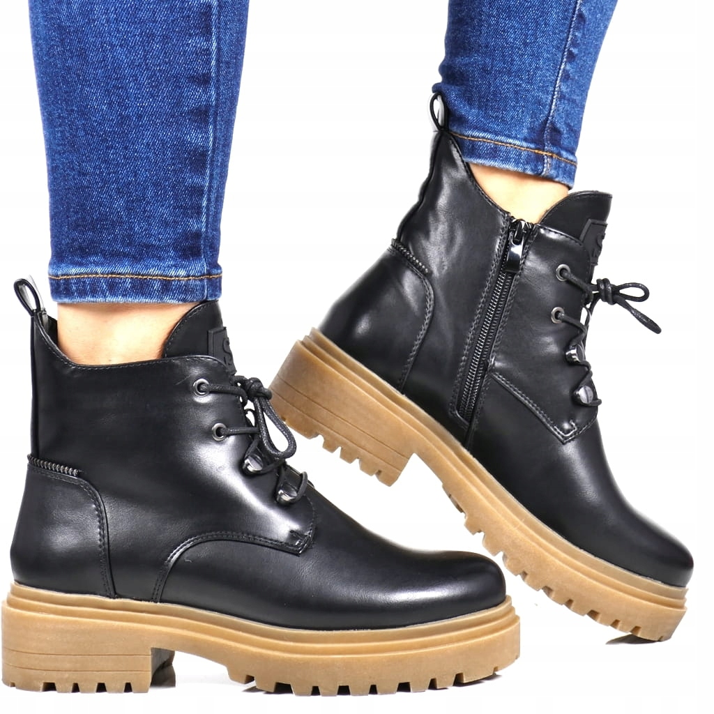 iButy Trapery Kotníkové Boty Na Traperové Podrážce Černé