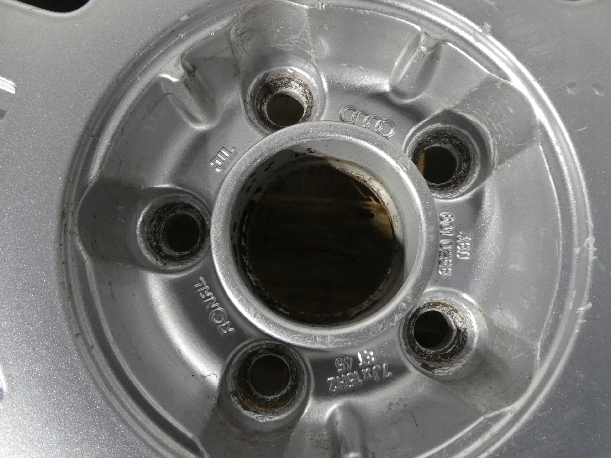 1X DISK HLINÍKOVÝ DISK AUDI 5X100 4B0601025B