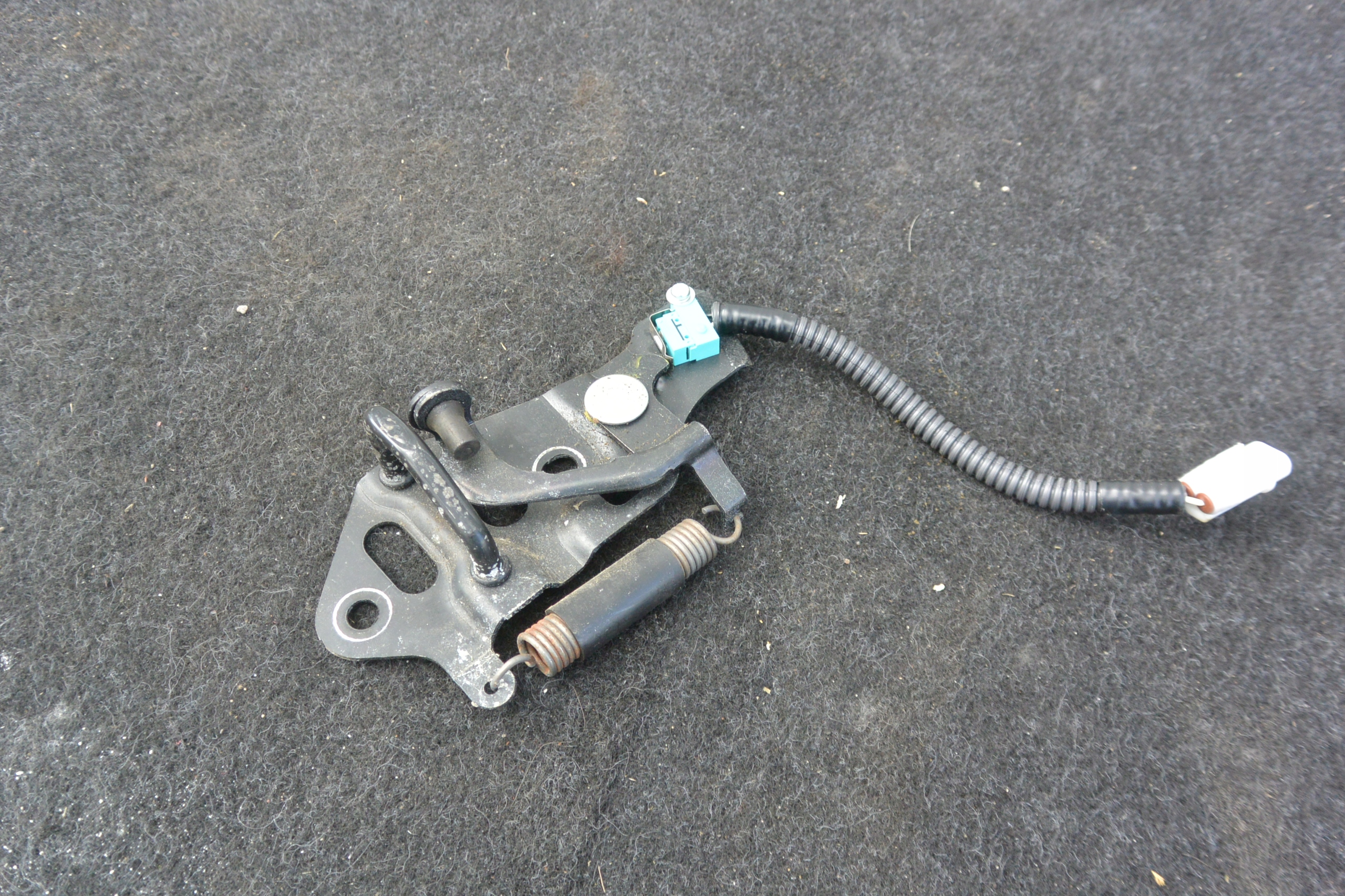 lock RYGIEL bonnet boot LEXUS GS III 450H