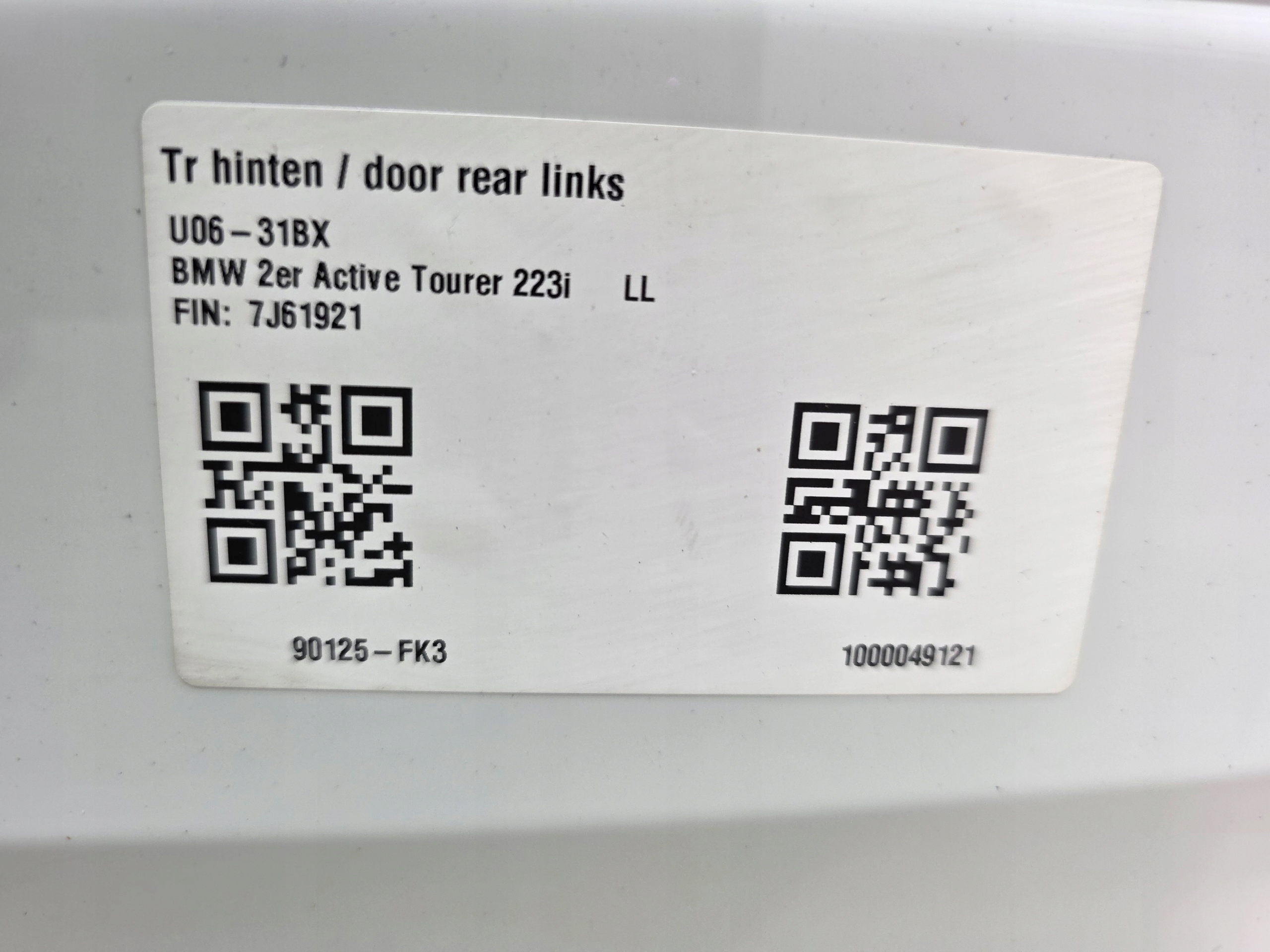door left rear. BMW 2 U06 A300 ALPINWEISS
