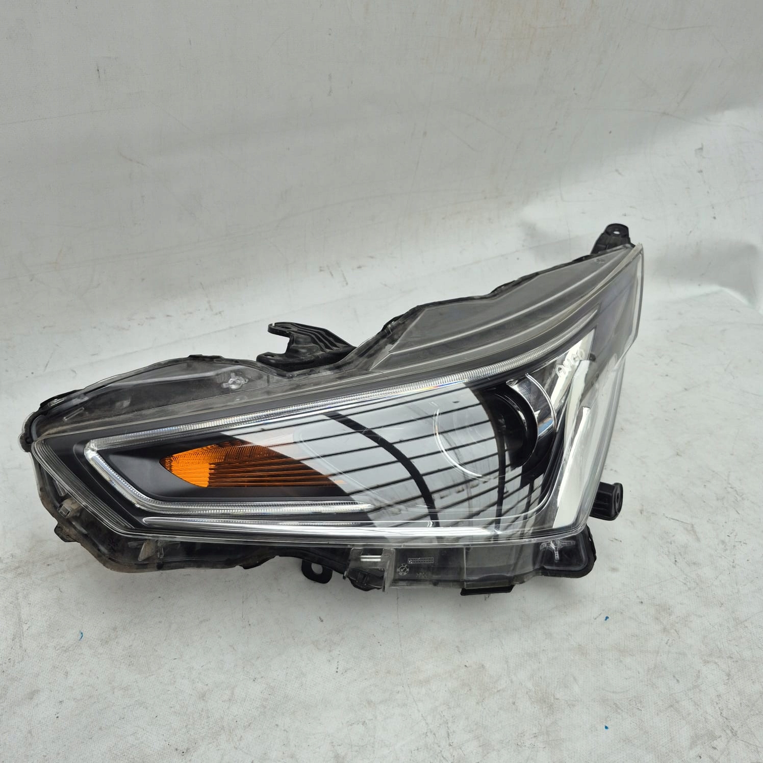 TOYOTA AYGO II LIFT 18- light left front front