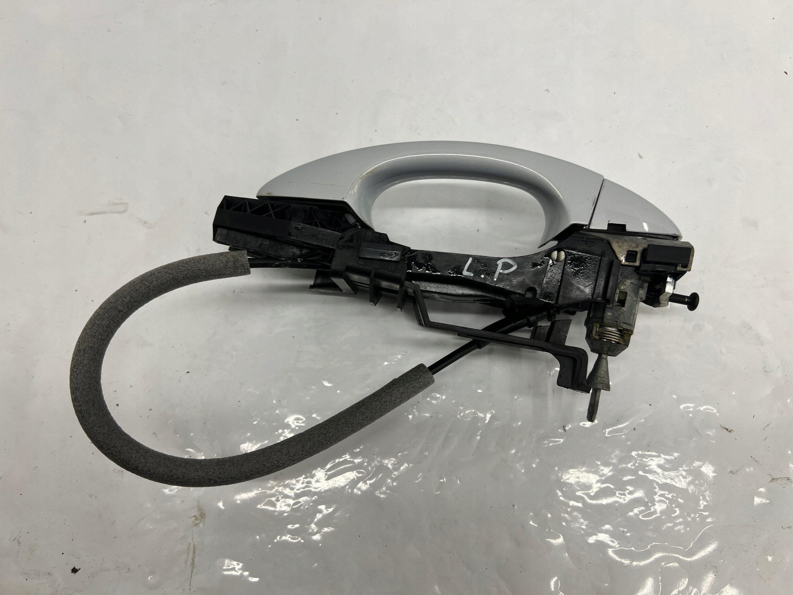 handle left front front 5N0837885H VW T-ROC 19- LB9Z