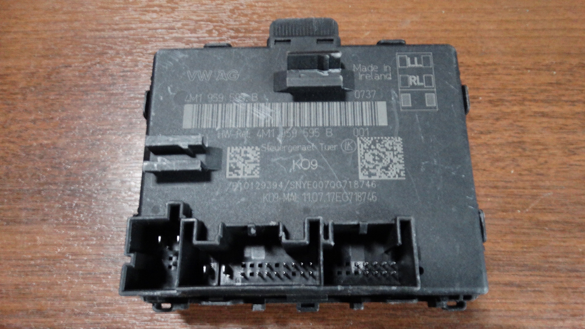 perfect condition module control unit door VW TOUAREG 4M1 1 9