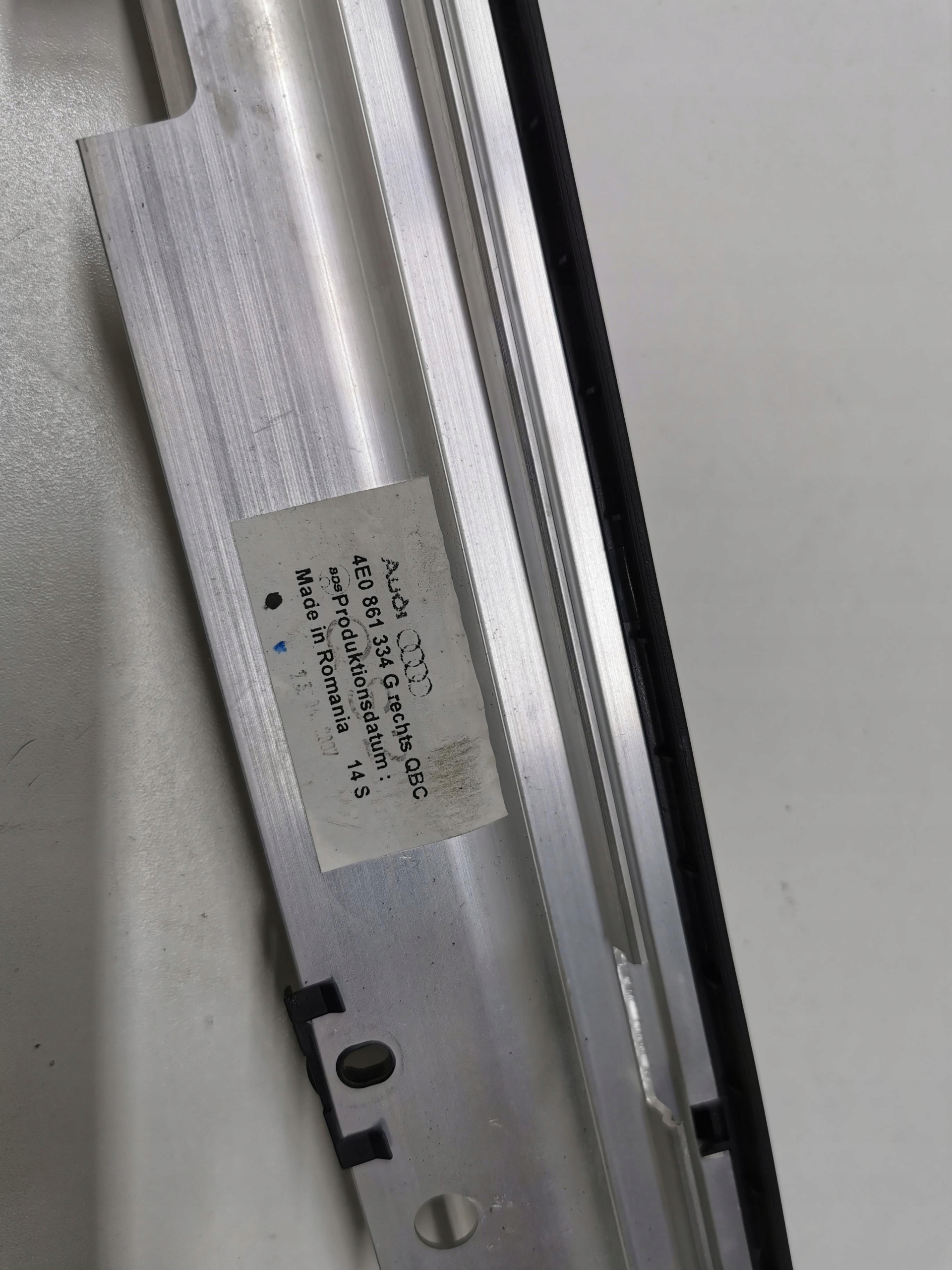 blinds door right rear part AUDI A8 D3 4E0861334G