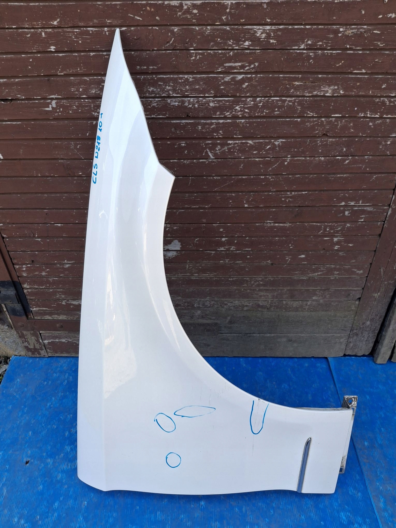 fender right front MERCEDES CLS II W218 2010R->