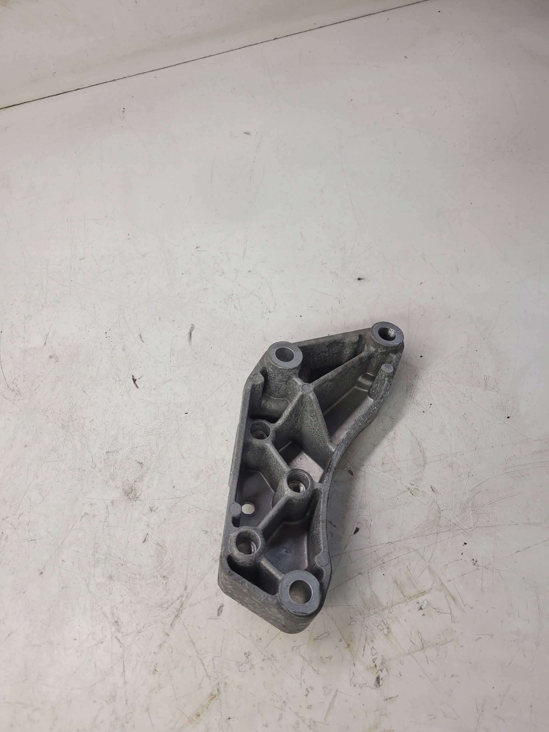 SUPPORTO SUPPORTI MOTORE USATO AUDI Q3 8U 2.0TDI 5N0199117A
