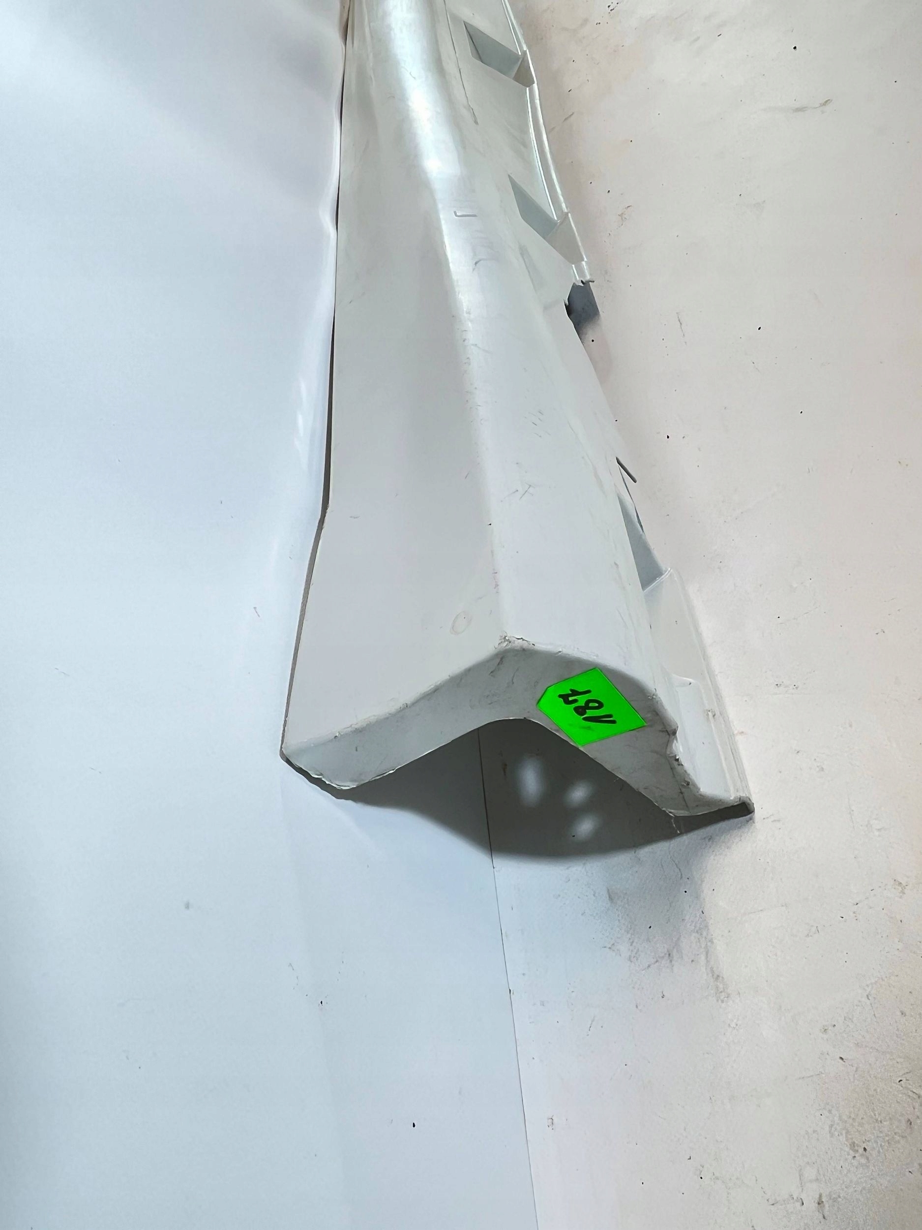 moulding threshold Ford Focus CM51-A10154-A