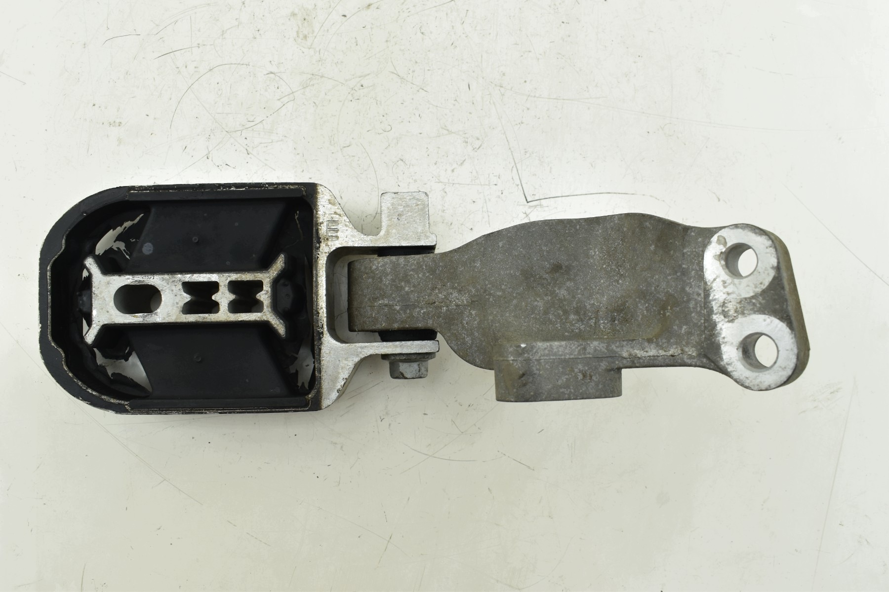 engine mount VOLVO V40 2.0 D 31430427