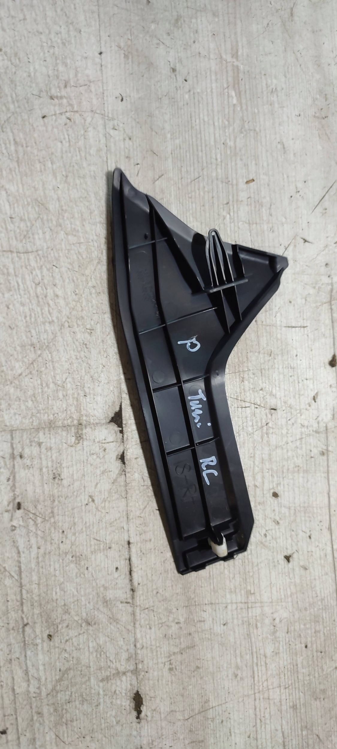 Lexus RC 2019 right side cover tunelu srodkowego