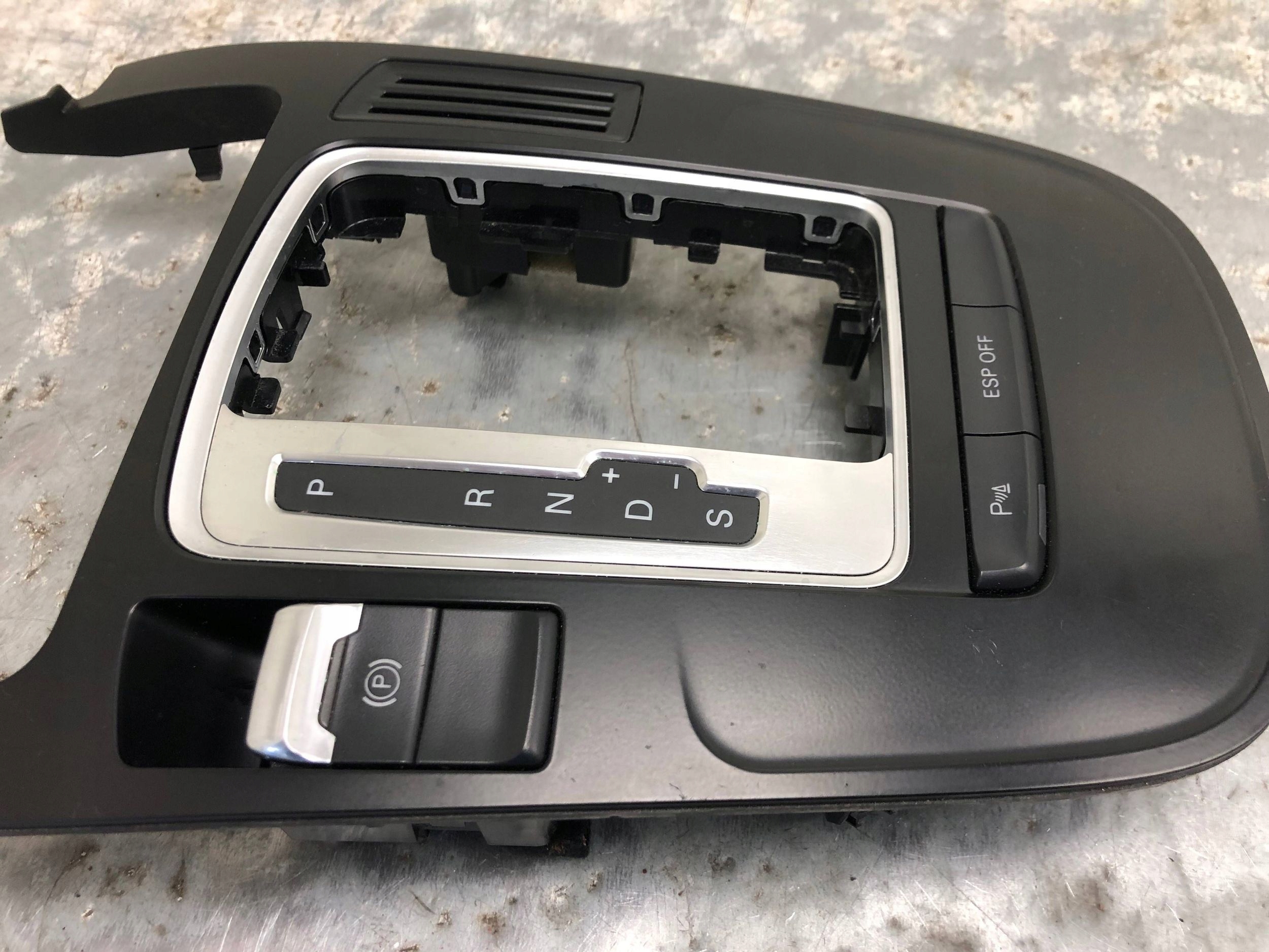 Bedienteil RAHMEN getriebe AUDI A4 B8 8K0864261