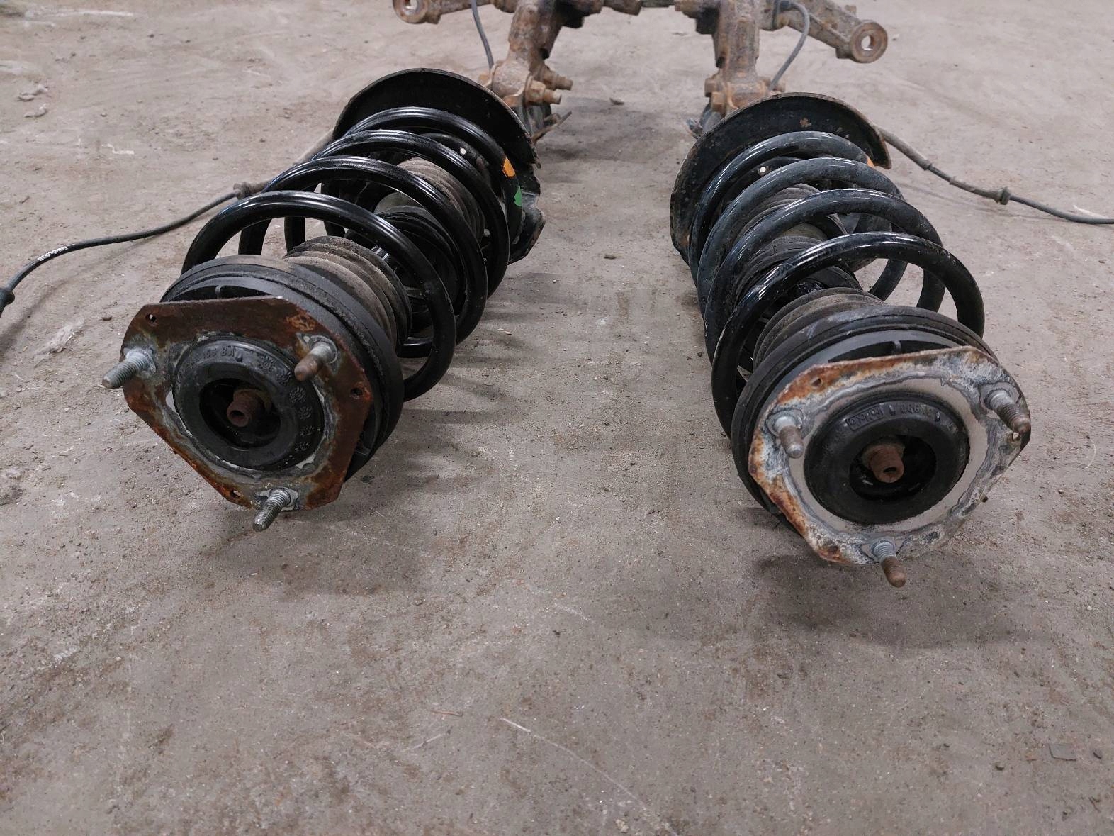 shock absorber spring swing left right front FIESTA MK7 1.6 TDCI