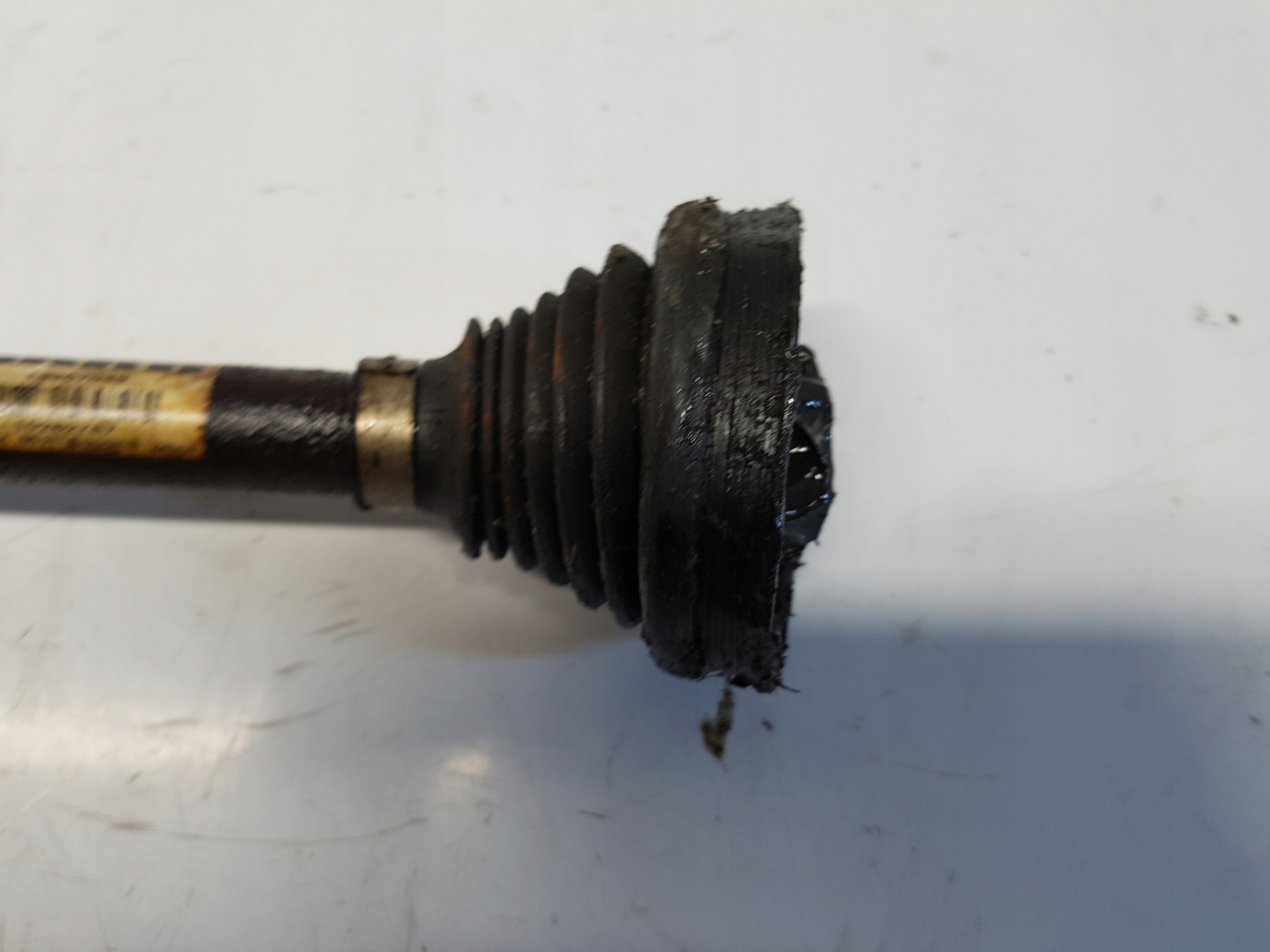 ASTRA V K 5D HB 1.0TB semi-axis left front damaged
