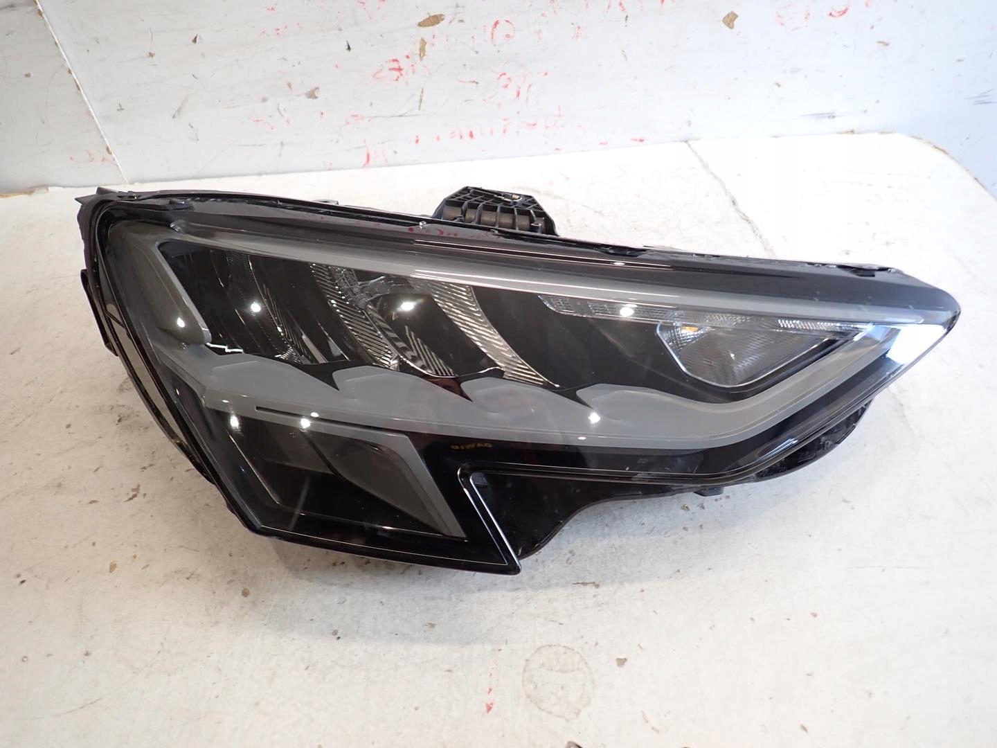 light front right AUDI A3 2020- FULL LED 8Y0941012C