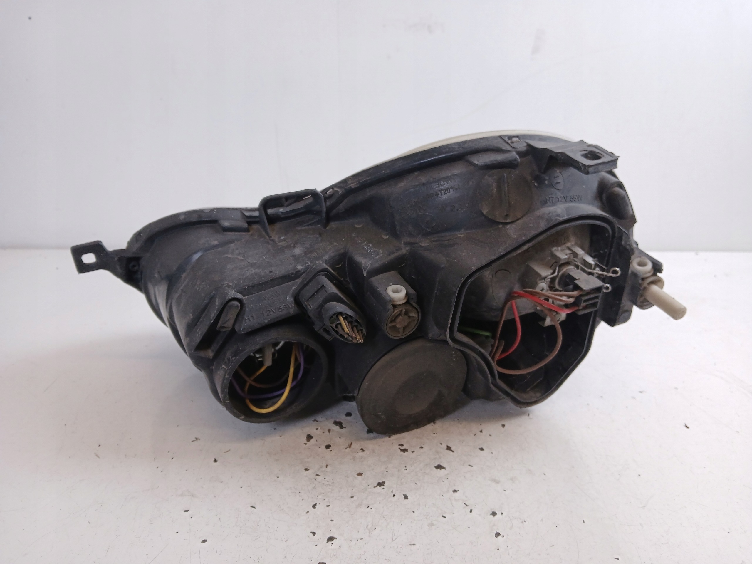 VW POLO 9N light right front