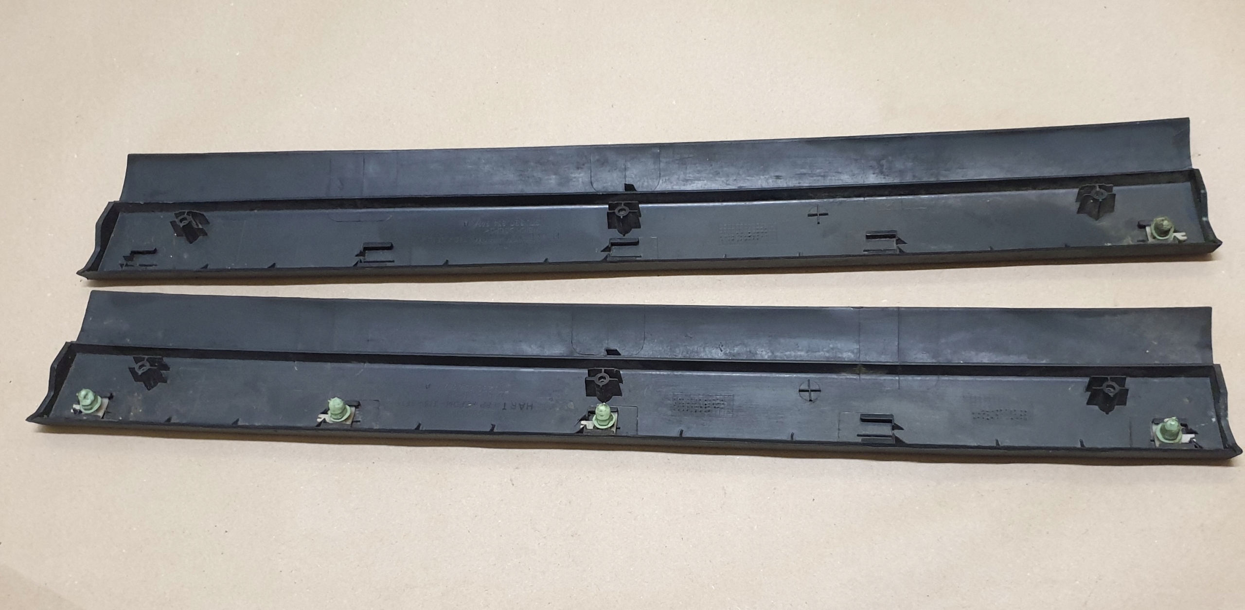 moulding door left rear part VW PASSAT B5 3B OE