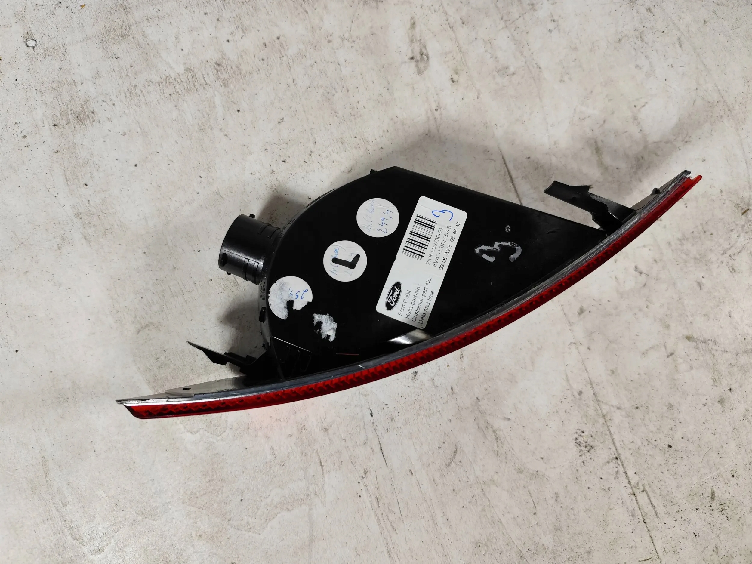 Ford Kuga I MK1 Lewy Tył Lewa Lampa Przeciwmgielna Zderzaka Tylnego Orygin Producent części Ford OE