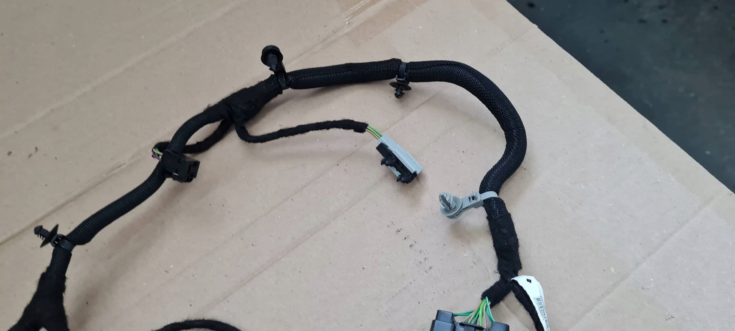 Jeep Grand Cherokee WL 2022 bundle wiring seat left front P68379909AD