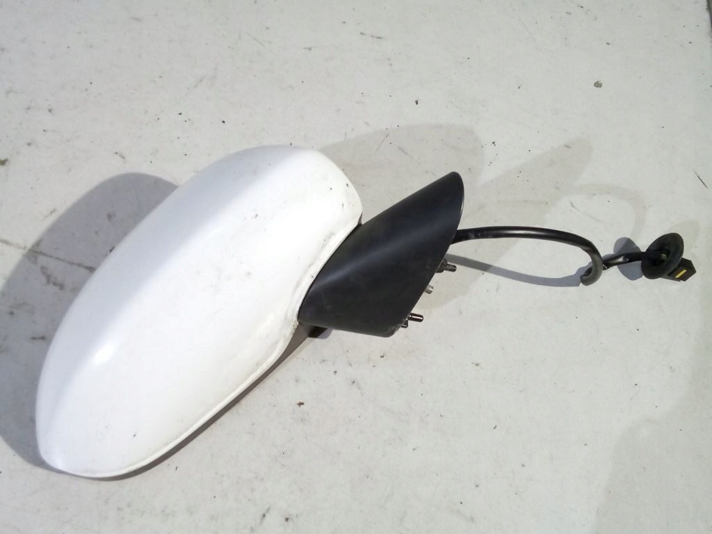 Opel Corsa D mirror right electrics 3 PIN Z474