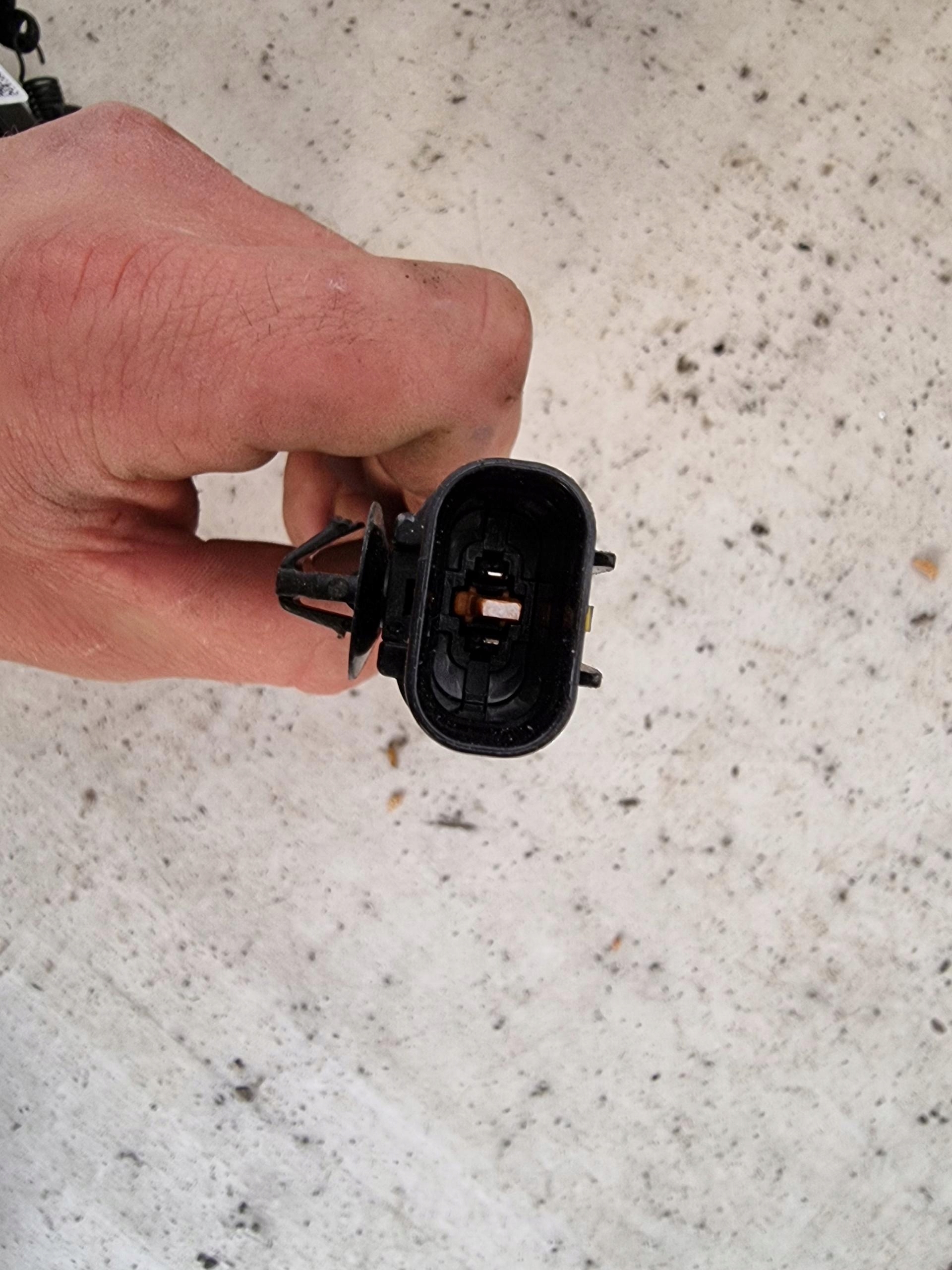HYUNDAI and 10 III 19-> bonnet latch lock 81130K7010