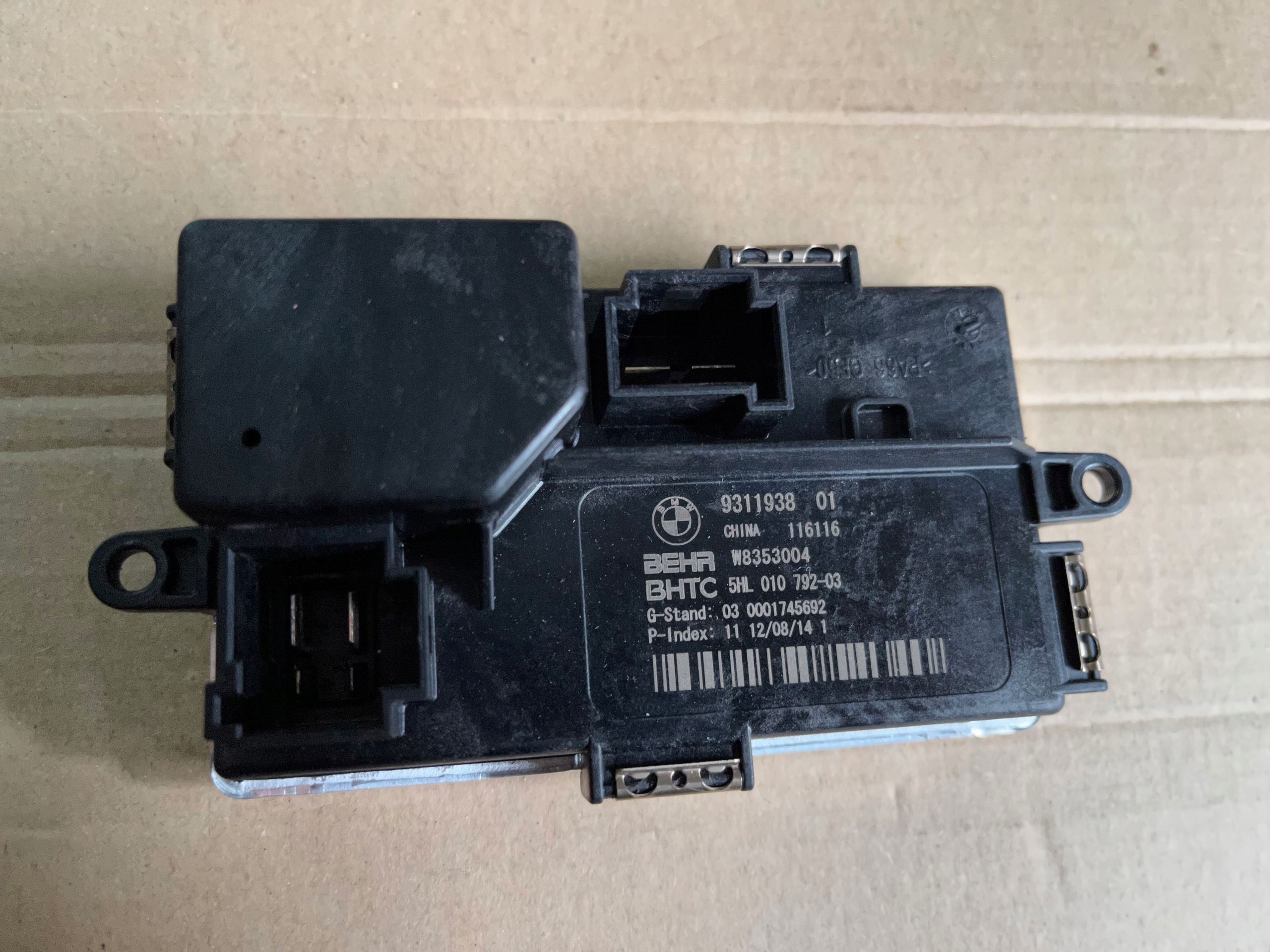 9311938 - BMW F01 F10 резистор резистор повітродувки інтер'єр