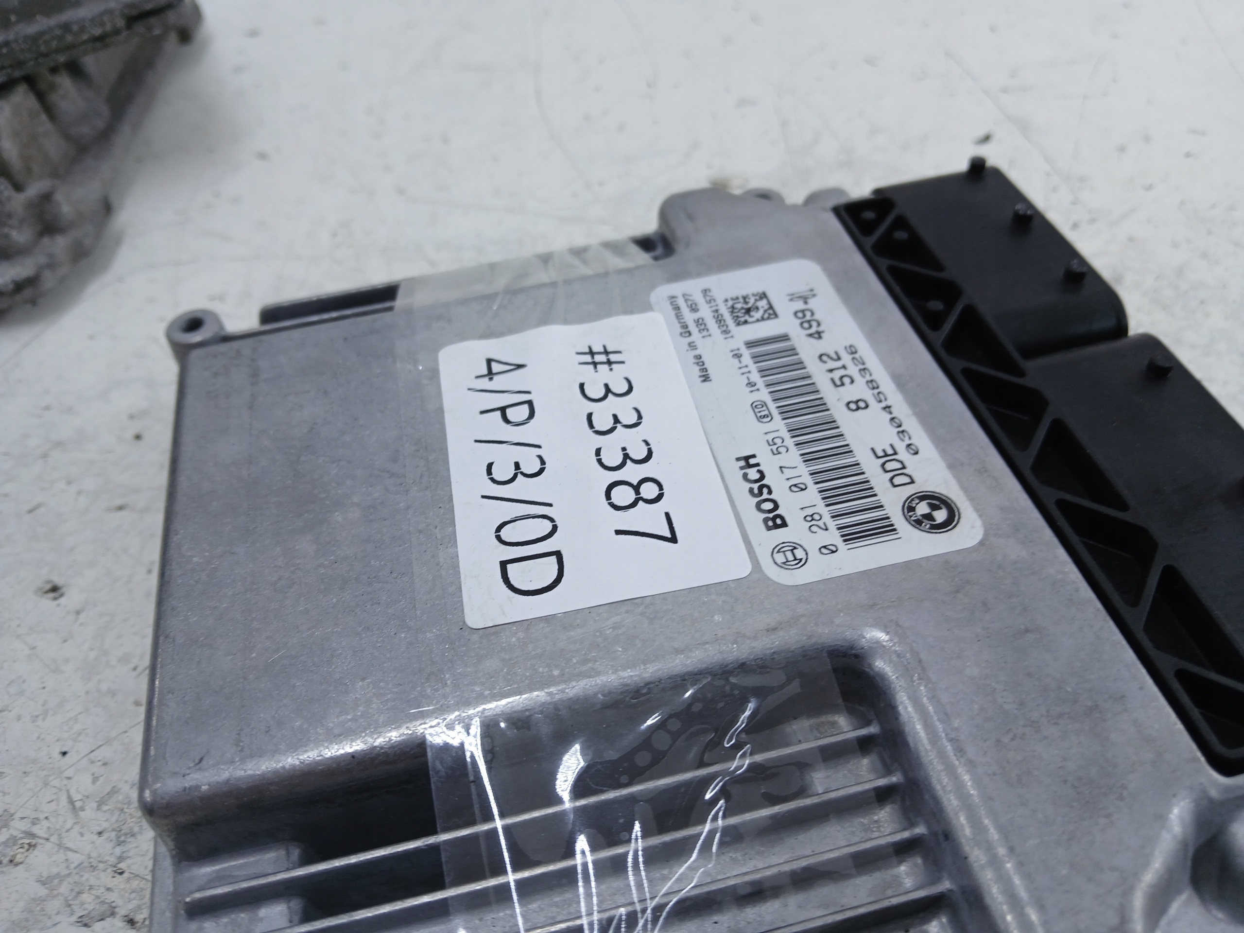 BMW E87 E84 2.0 D Bedienteil DES MOTORS 8512499