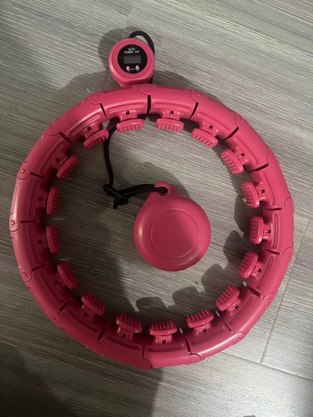 HULA HOP Z OBCIĄŻENIEM I LICZNIKIEM DO ĆWICZEŃ SMART Z WYPUSTKAMI PLUS SIZE Cechy dodatkowe składane