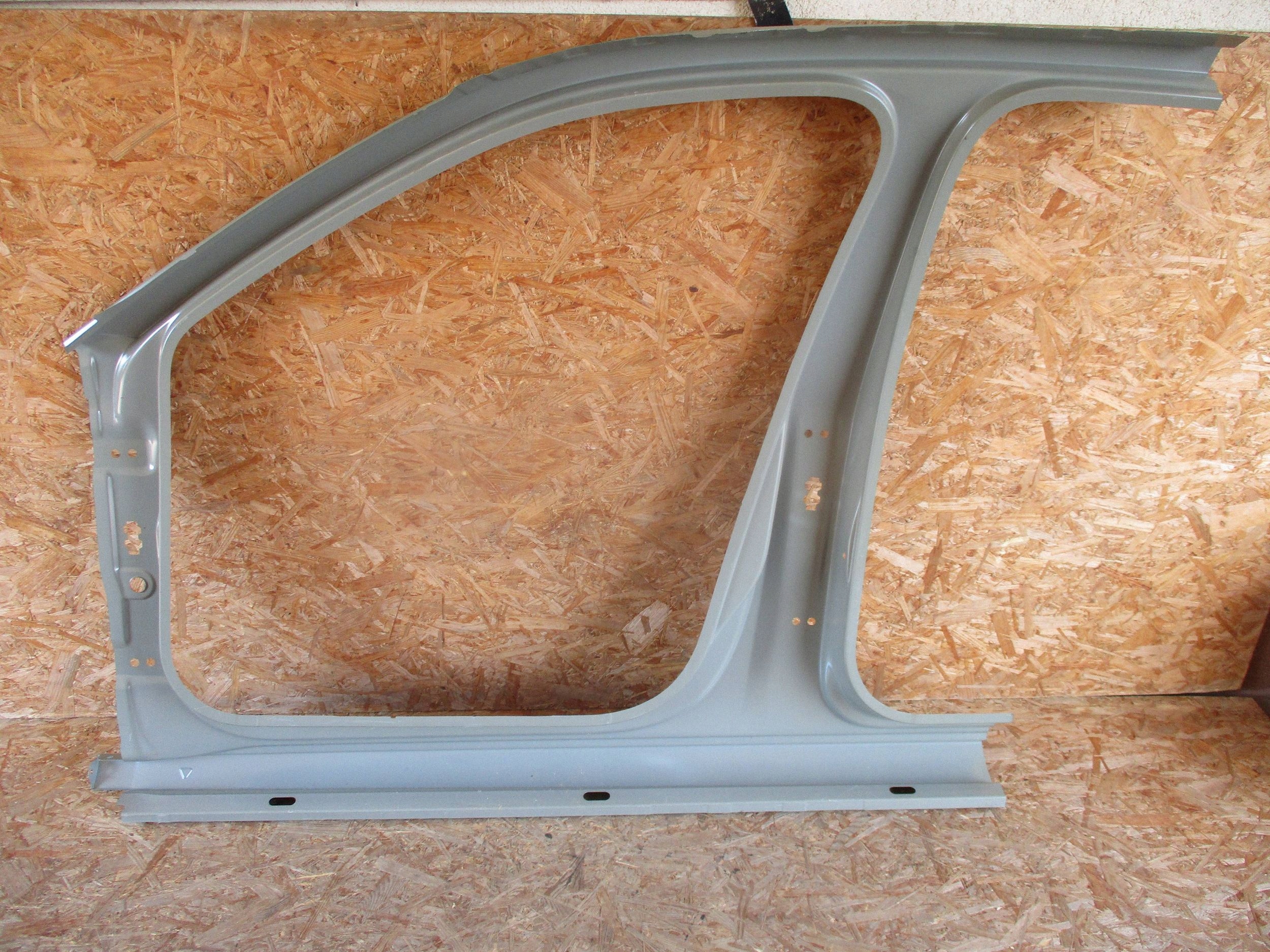 threshold front front right SKODA SUPERB III 3V