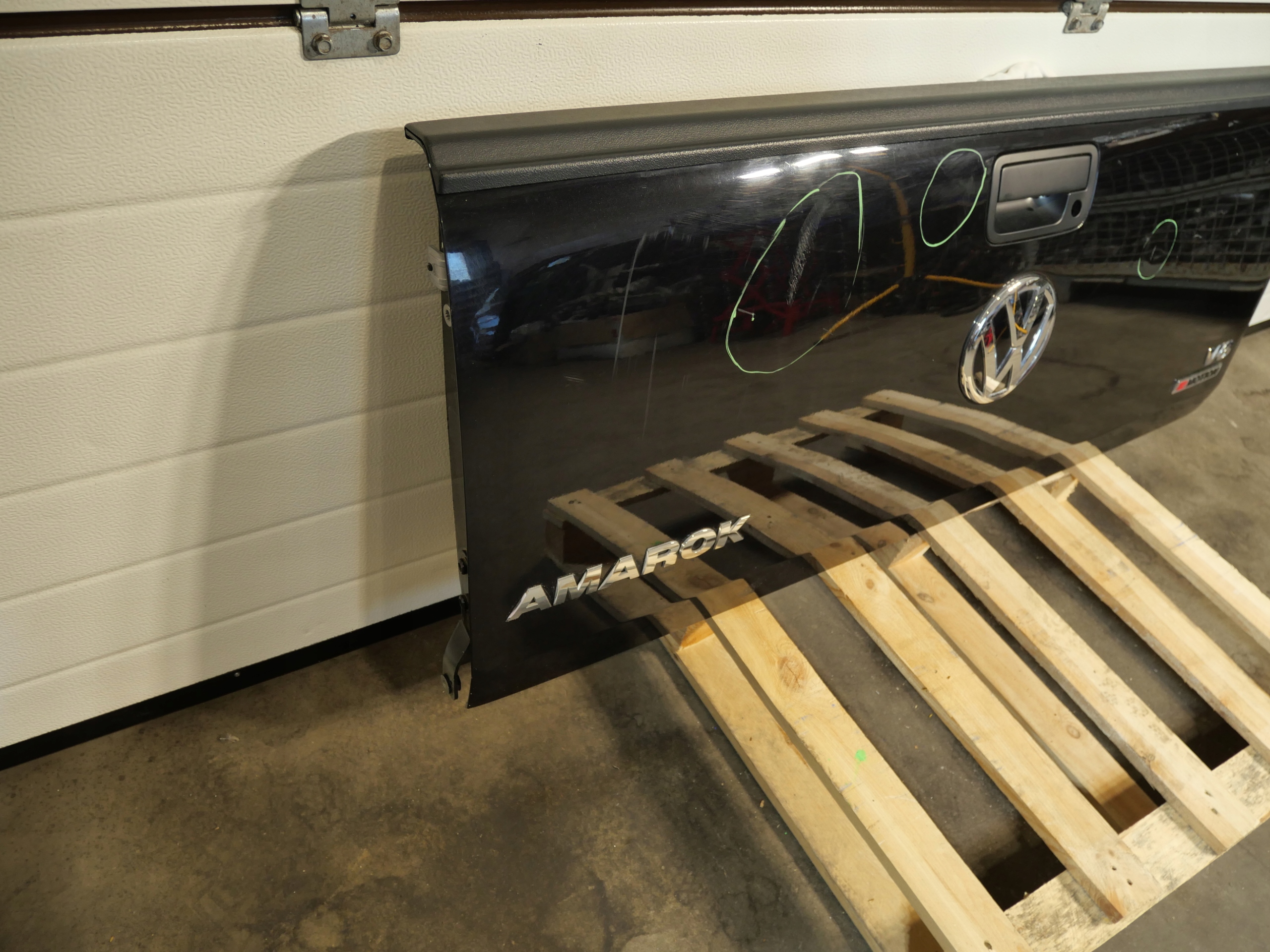 VW AMAROK heckklappe kofferraumdeckel Abdeckung heck