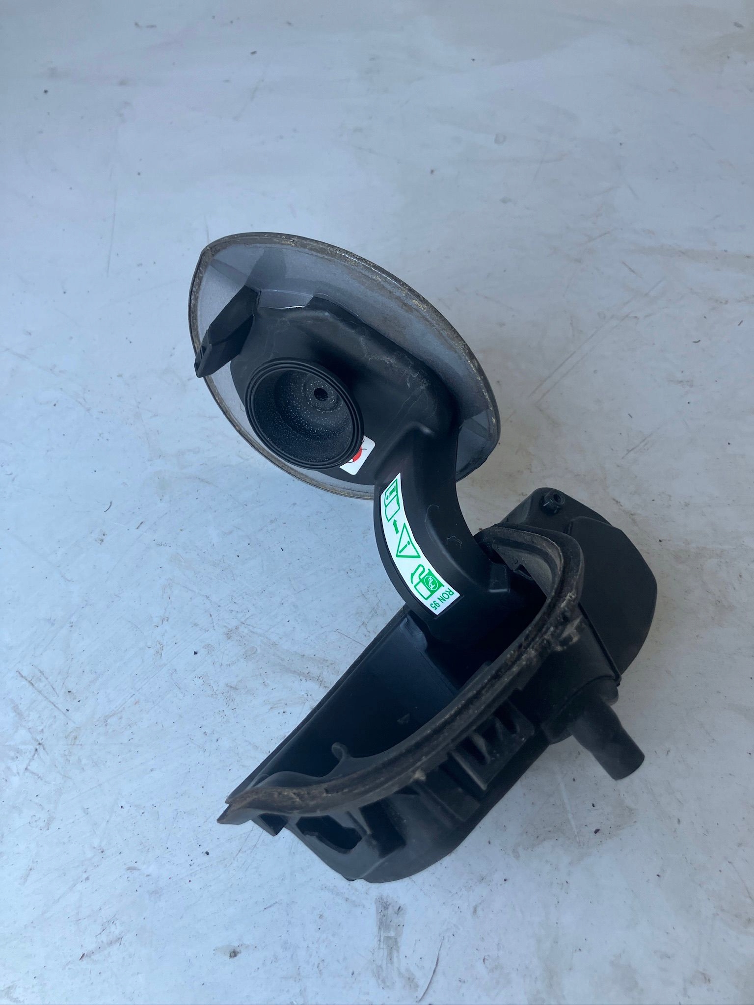 Volet trappe carburant Carburant CITROEN C4 II B7 KCA KCAC Essence