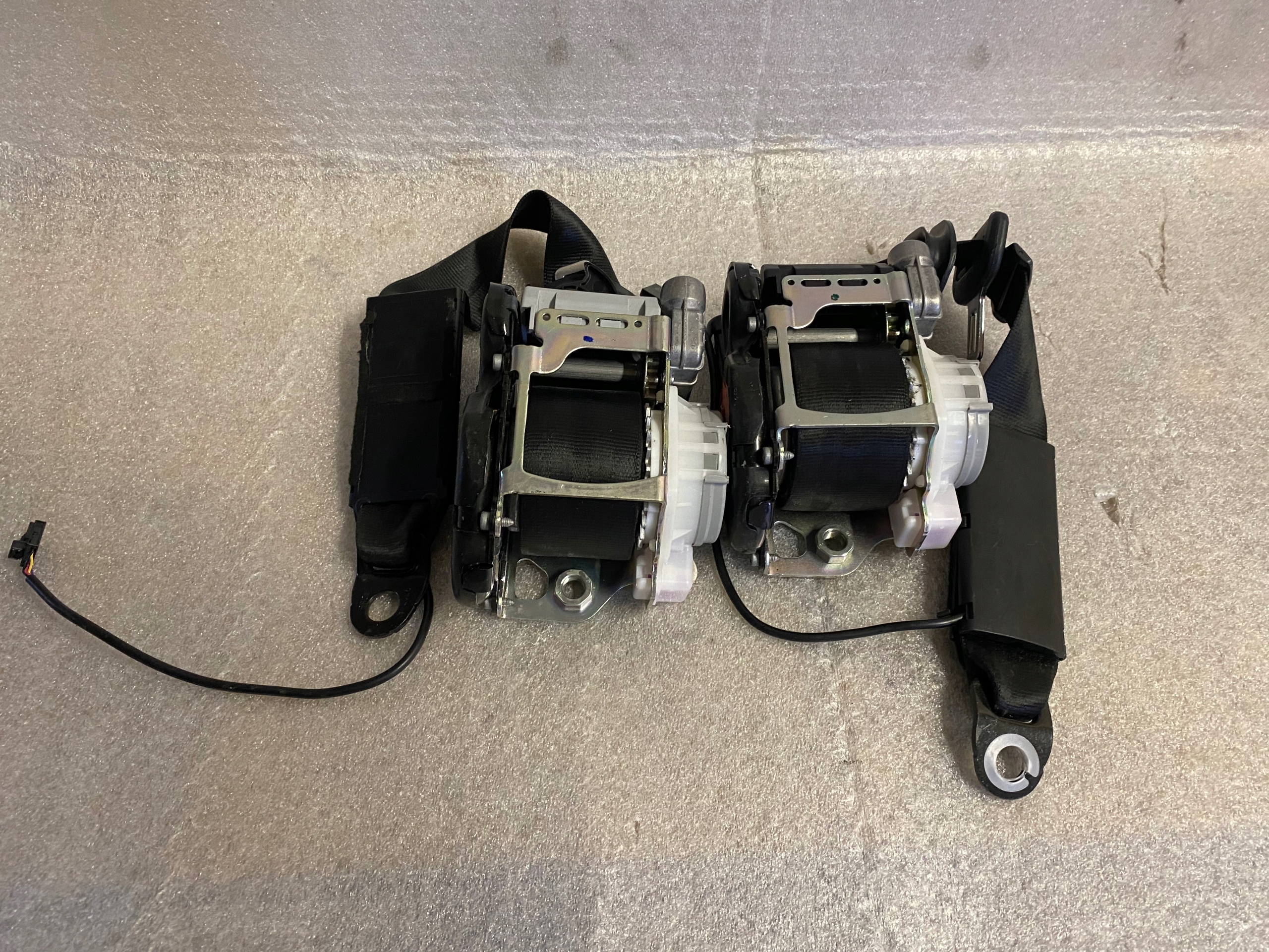 ремень безопасности Audi OE 8S7857705D