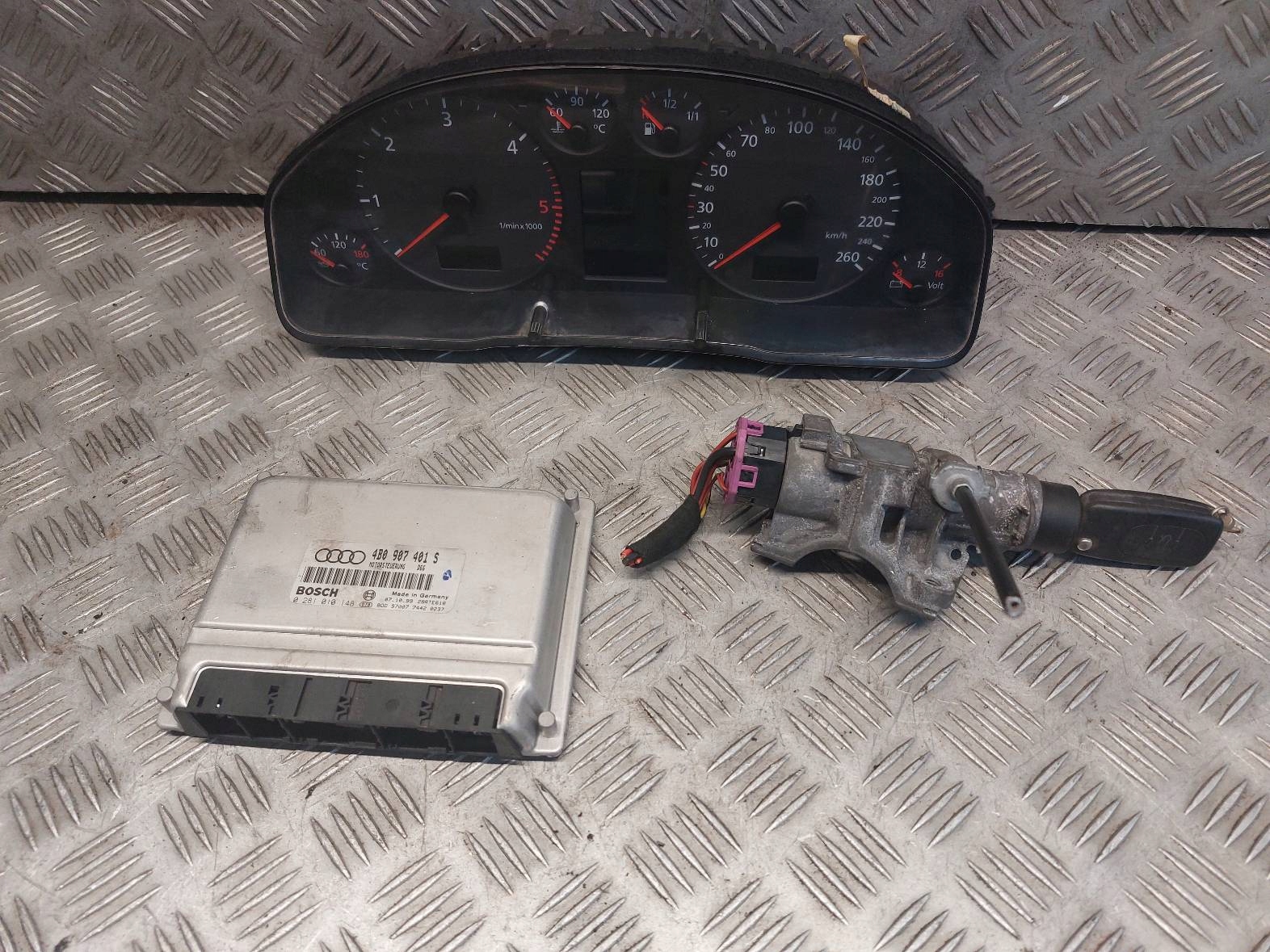 КОМПЛЕКТ СТАРТОВЫЙ A6 C5 2.5 TDI AUTOMATb0907401s