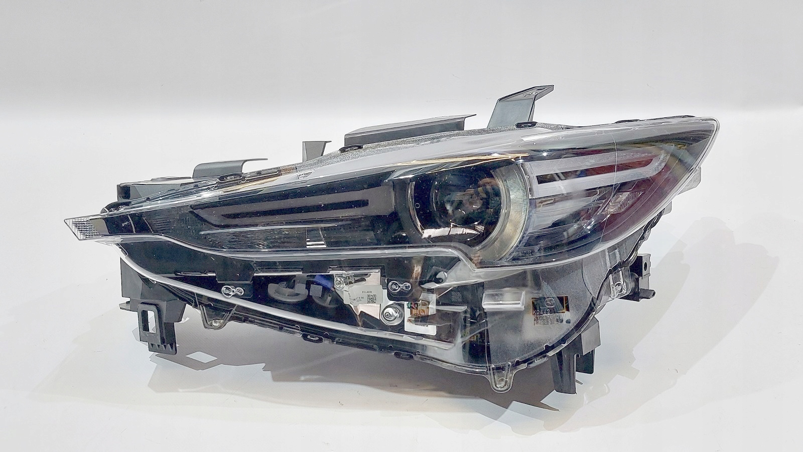 LAMPA REFLEKTOR PRZÓD LEWY MAZDA CX5 II 17r EUR FULL LED Producent części Mazda OE