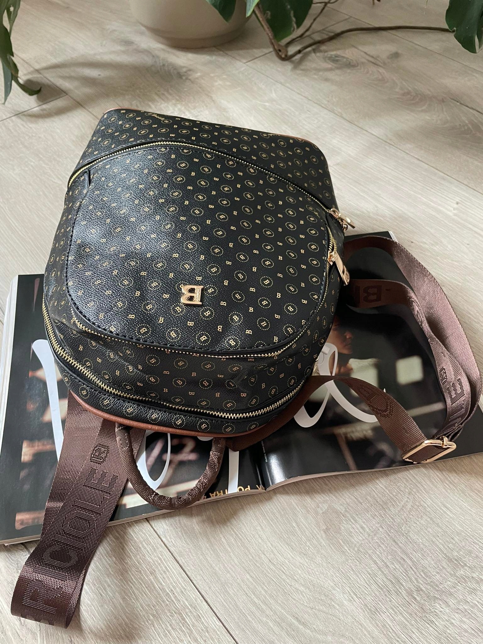 LOGOWANY PLECAK DAMSKI TOREBKA A4 Kolor brązowy