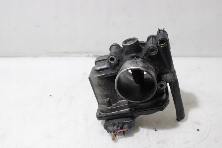 ДРОССЕЛЬНАЯ ЗАСЛОНКА mazda 5 и 2.0