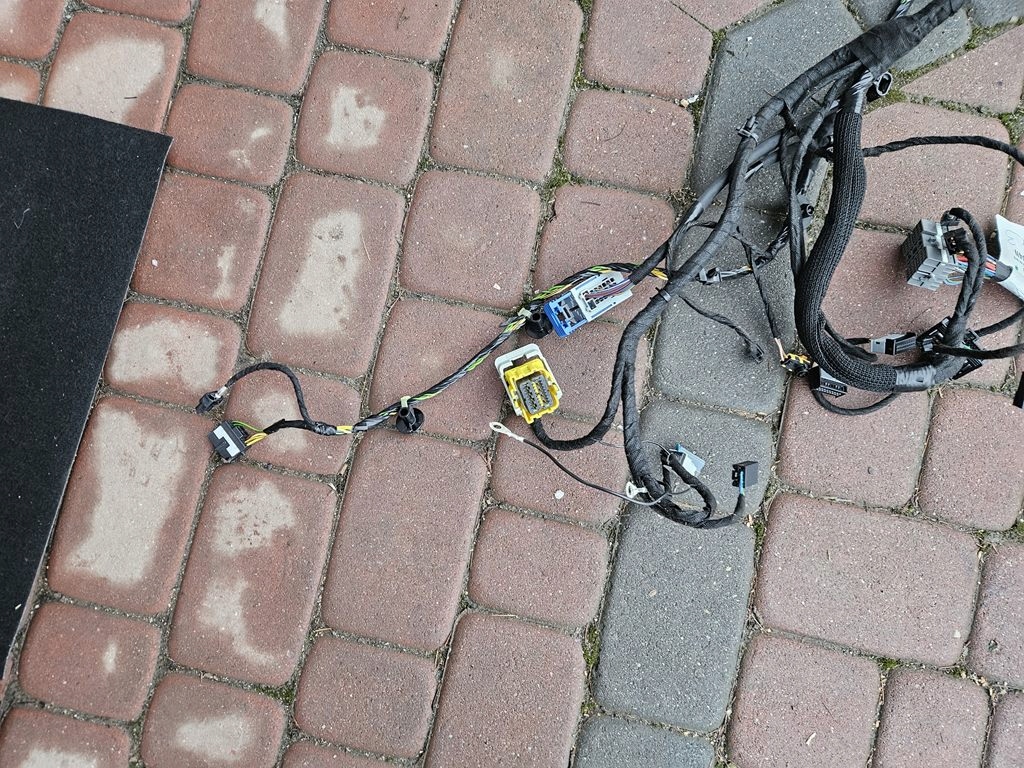 Câblage Câblage du tableau de bord Console Interne Opel ADAM 13356903 30RD4N