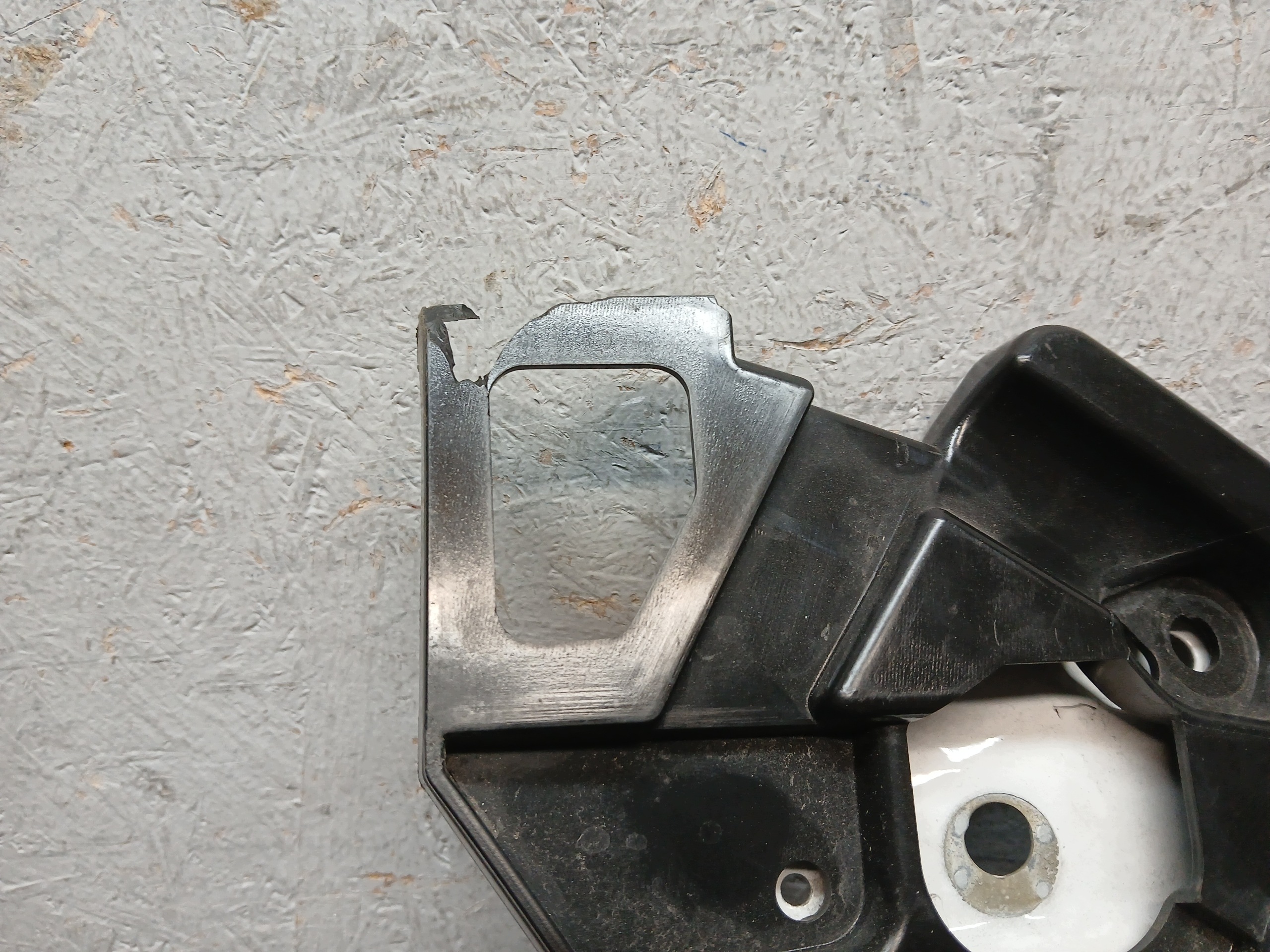fender front left OPEL ASTRA IV J 4