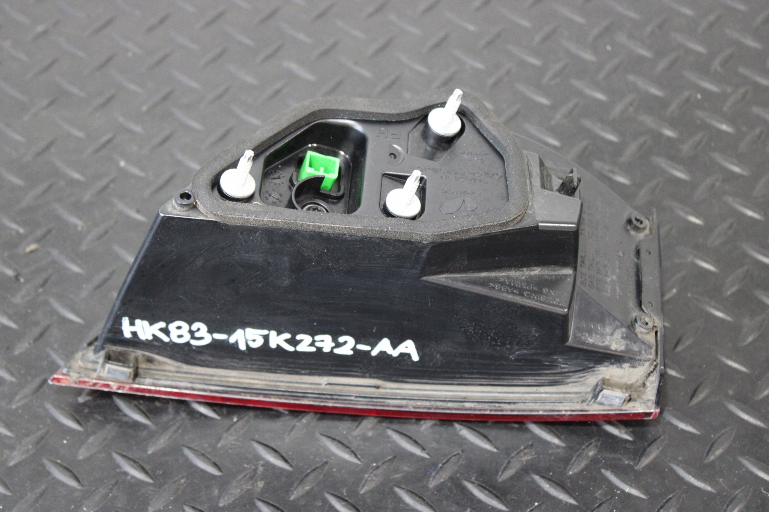 light right rear part bonnet JAGUAR F-PACE X761 HK83-15K272-AA