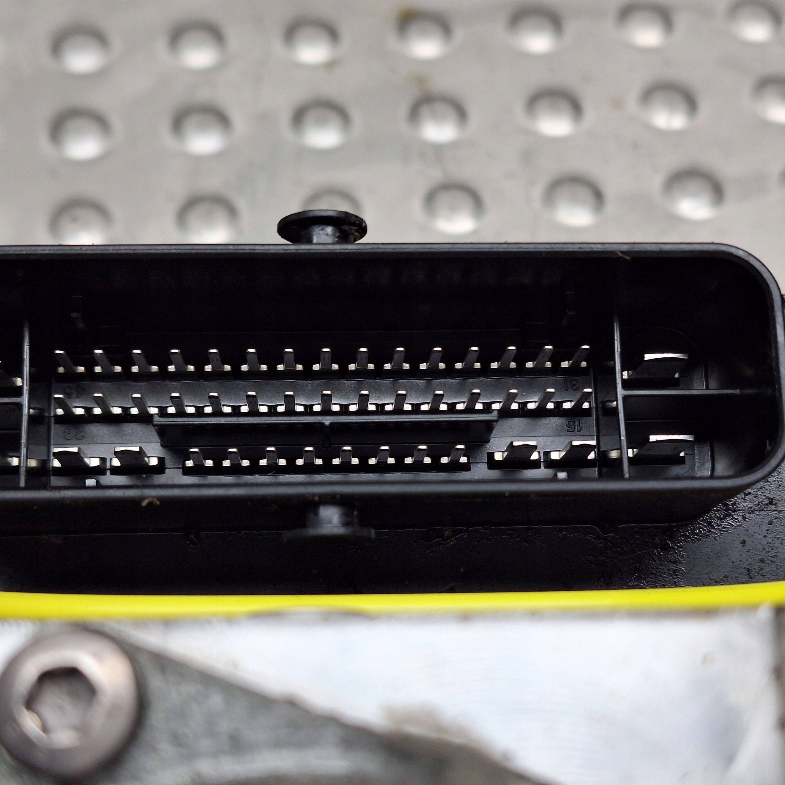 pump control unit ABS 52017387 JEEP RENEGADE