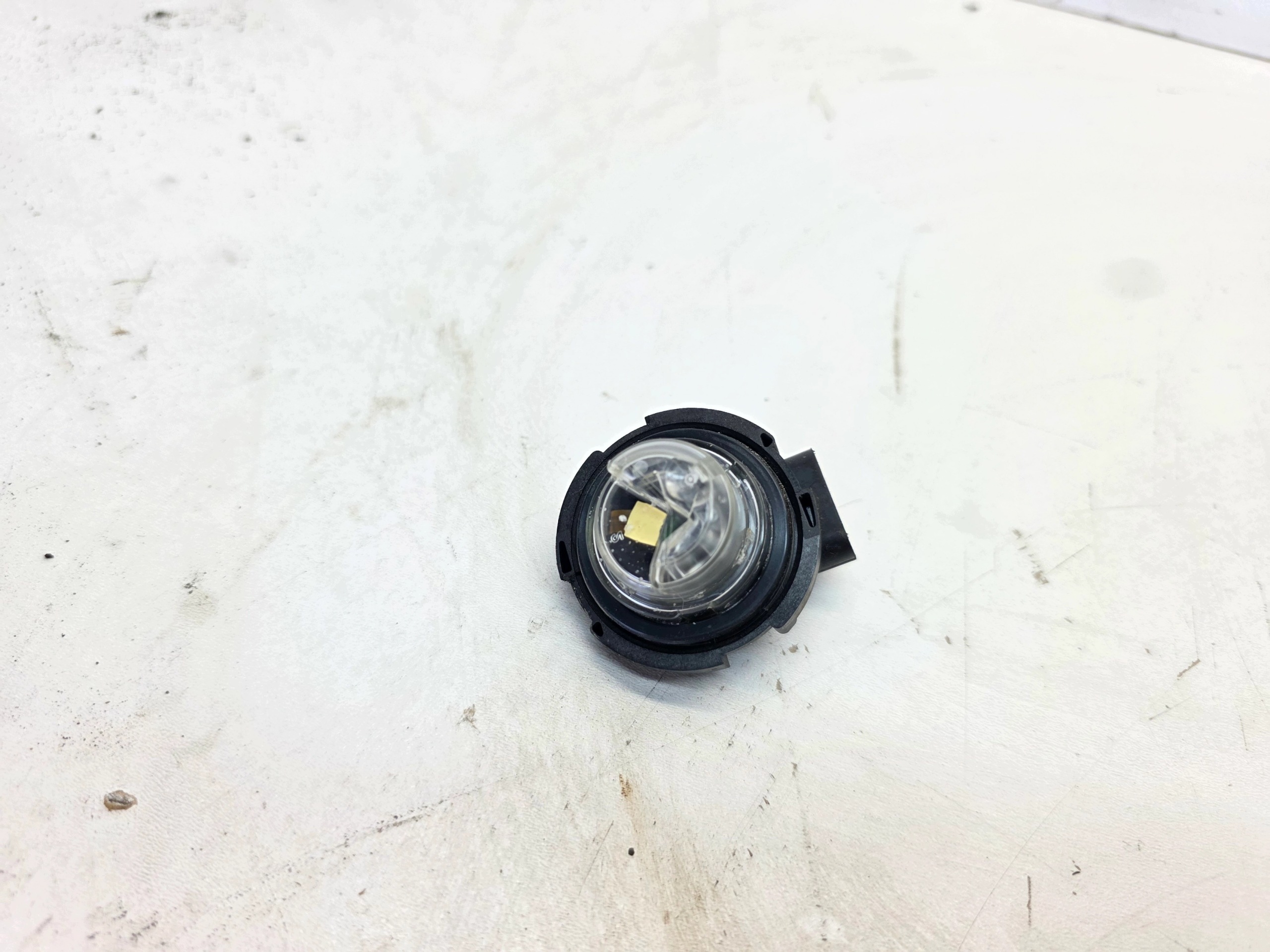 Sensor Behälter tank ADBLUE AUDI A4 B9 A5 8W 4M0131940C