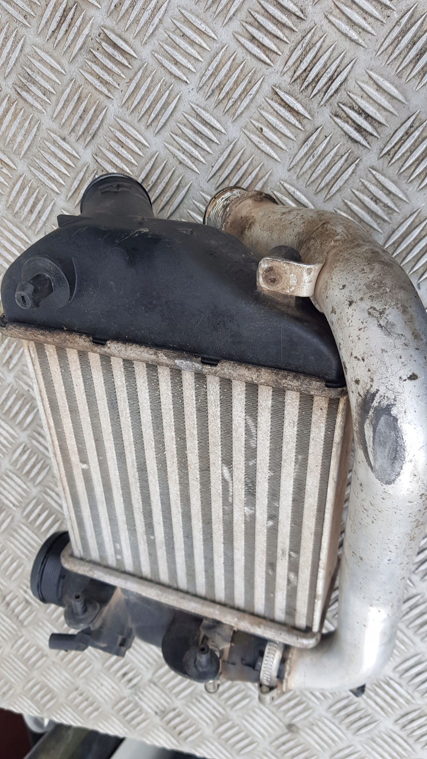 AUDI A6 C6 3.0 tdi radiator intercooler