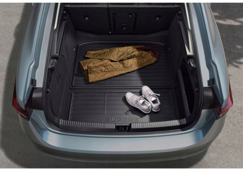 DWUSTRONNA MATA WYKŁADZINA BAGAŻNIKA SKODA SUPERB IV 4 3P3061163 LIMUZYNA